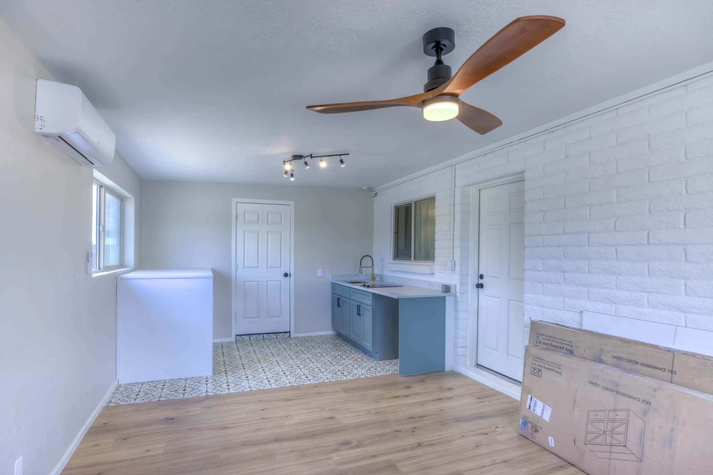 15 Guest Room photo b.jpg