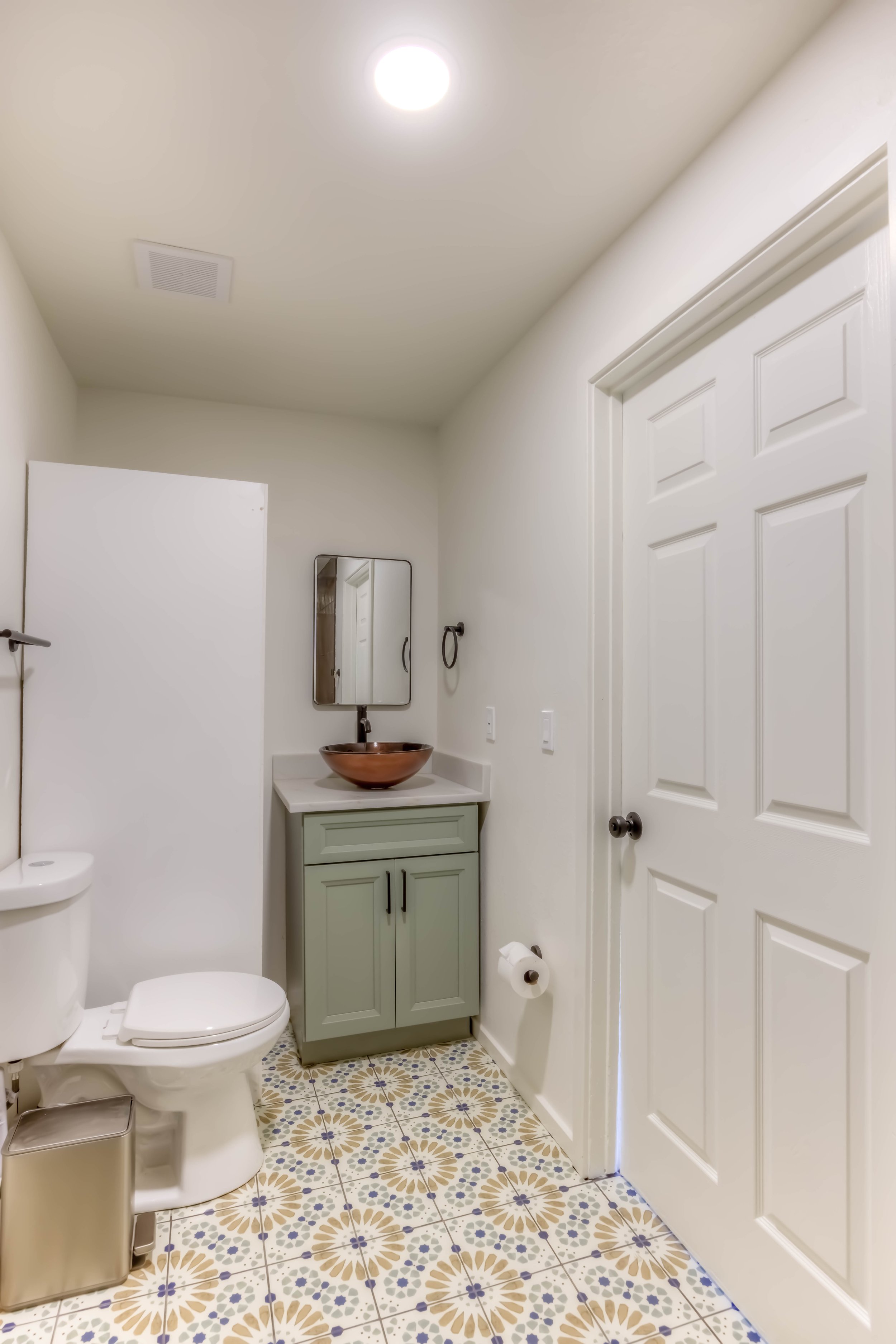18 Guest Bathroom photo b.jpg