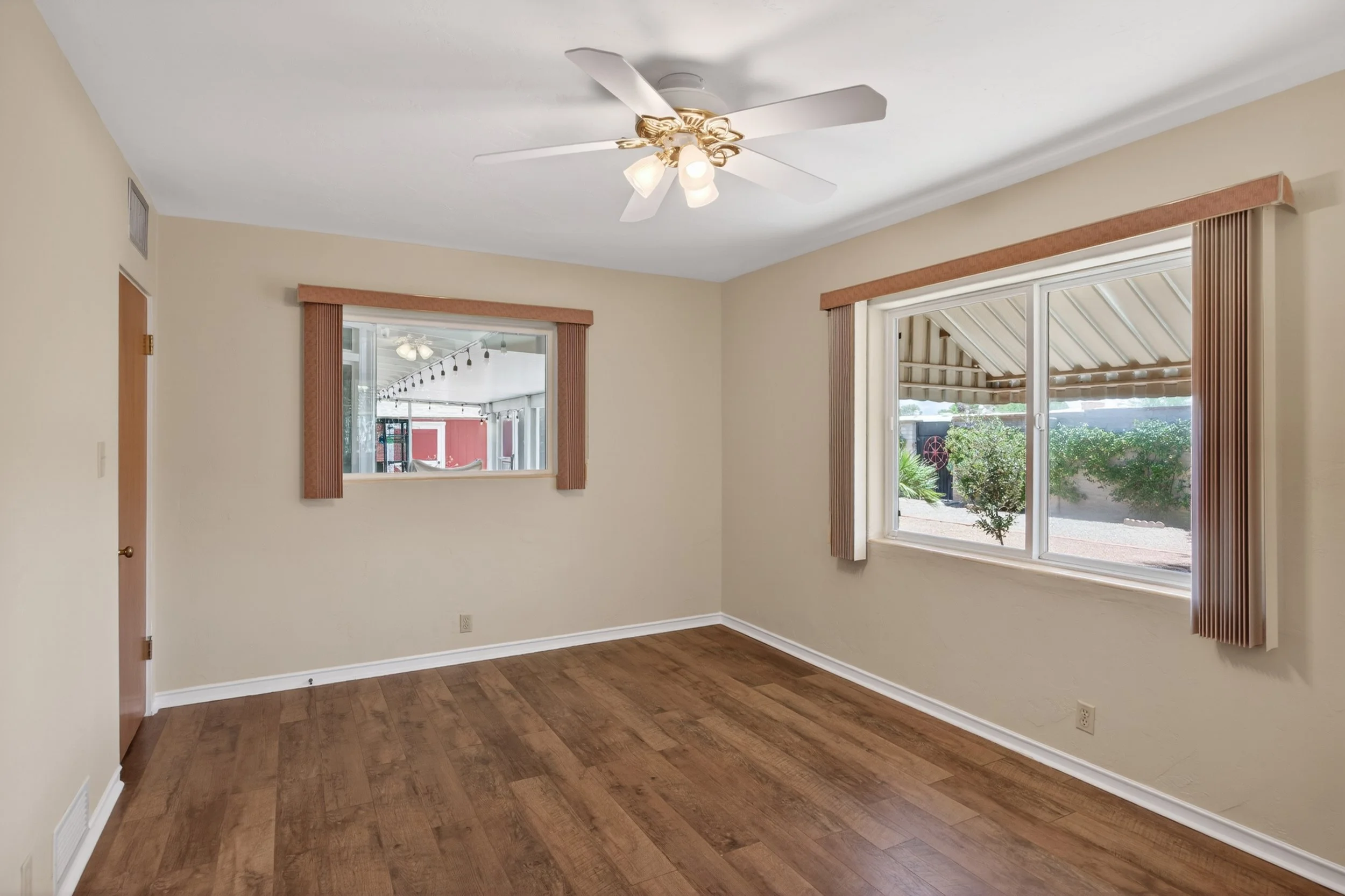 22 Bedroom 2 photo b.jpg