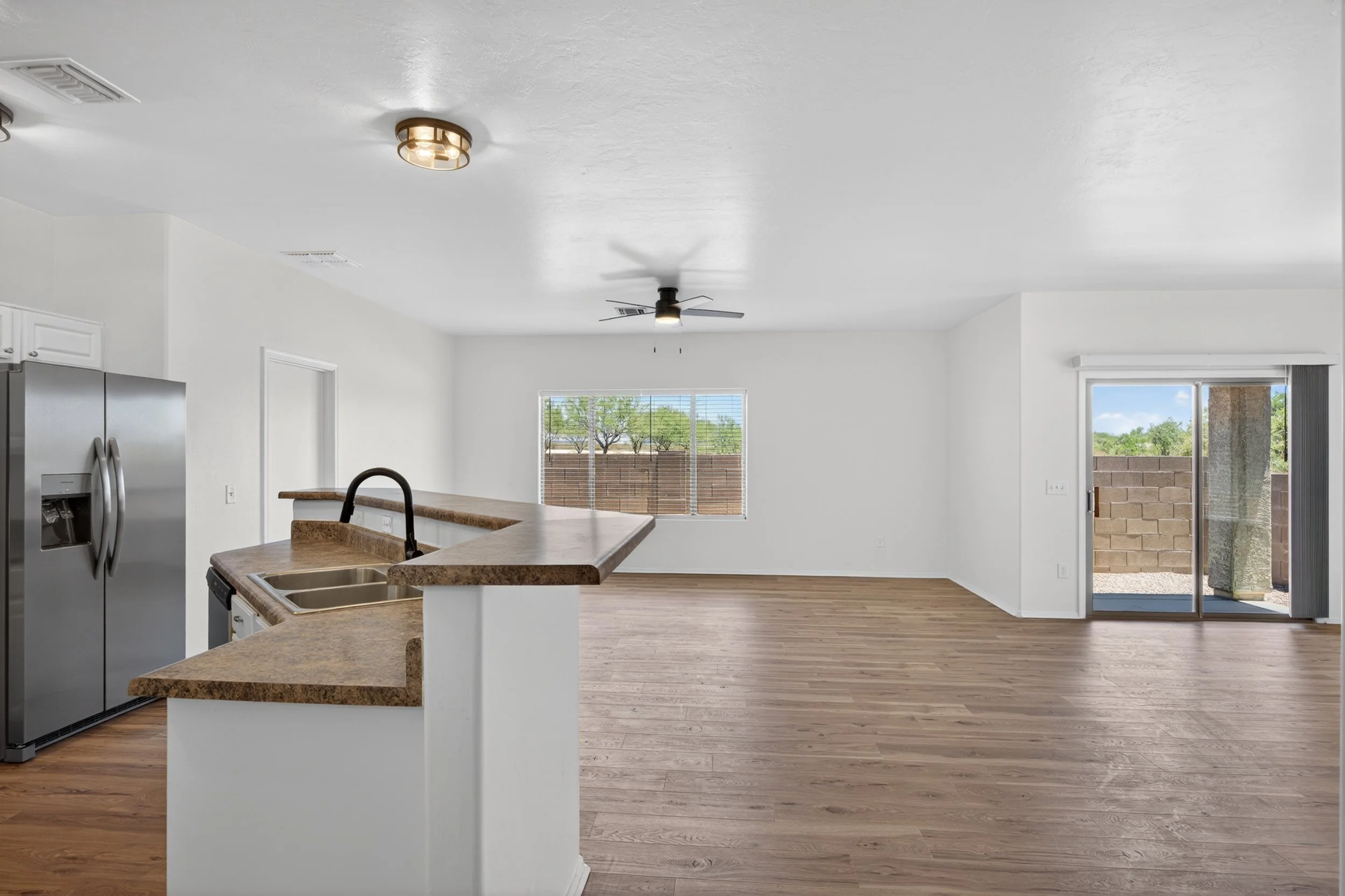 15 Kitchen photo a.jpg