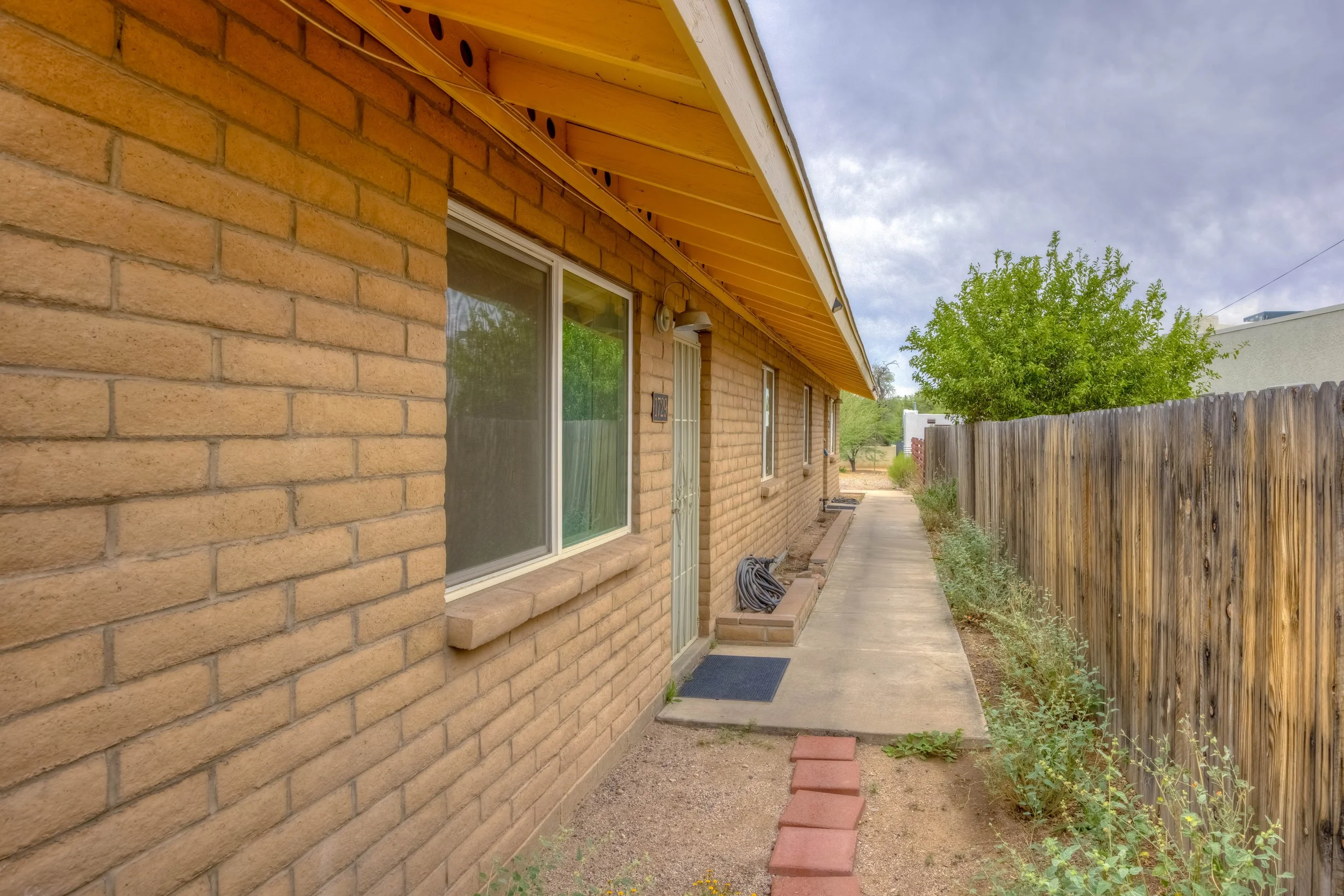 21 Entrance 1729 photo b.jpg