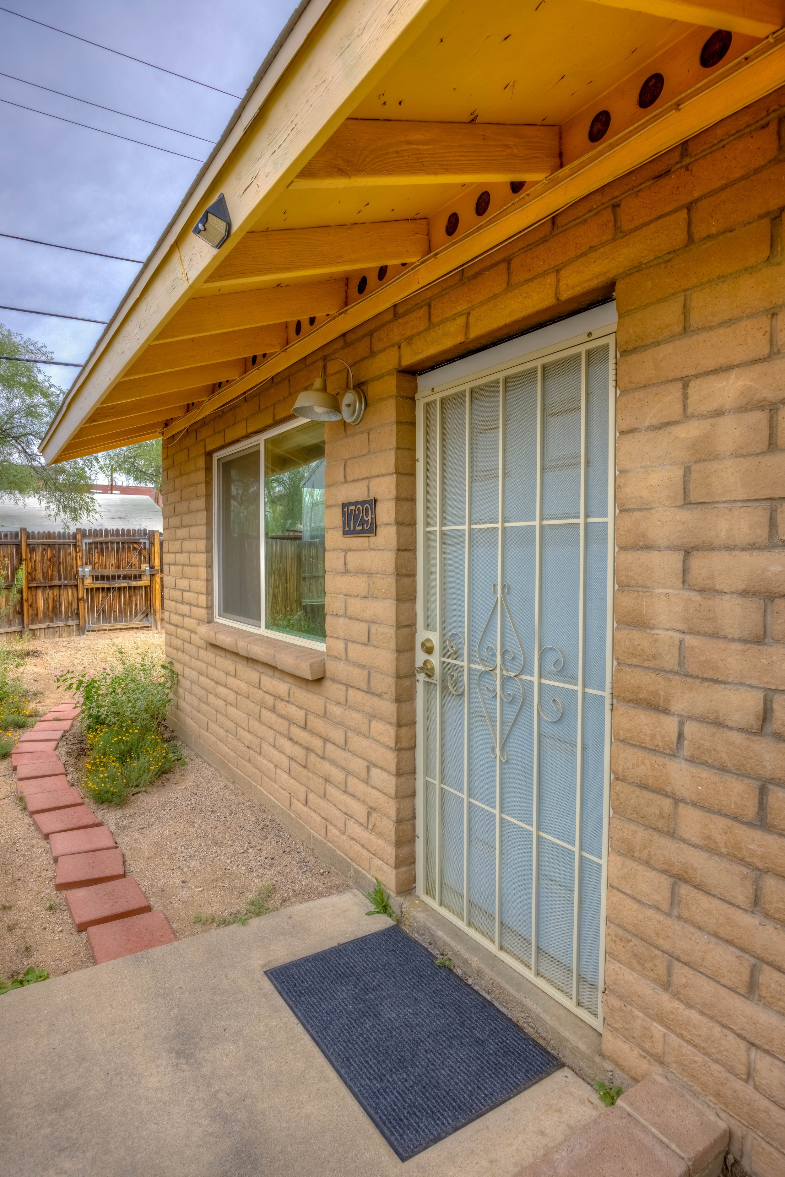 22 Entrance 1729 photo c.jpg