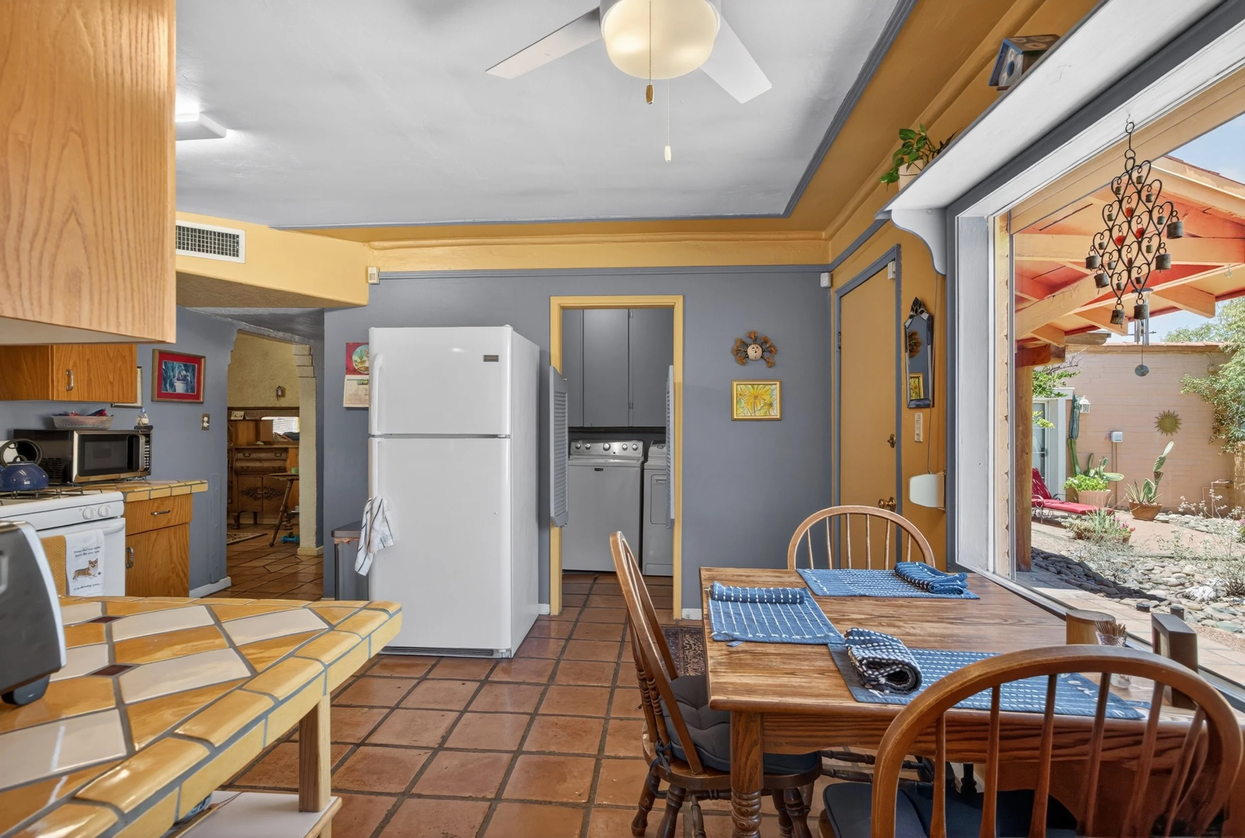 16 Kitchen photo a.jpg