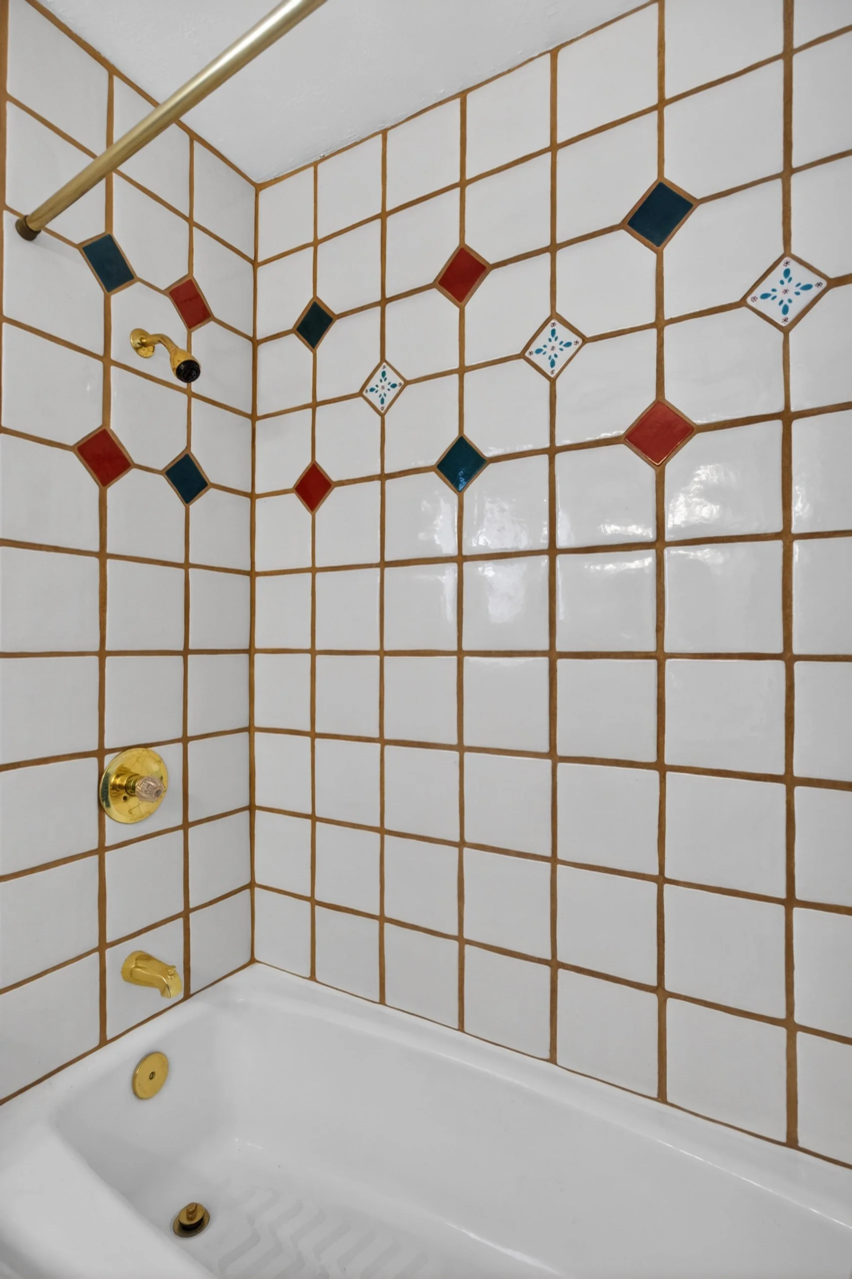 32 Guest Bathroom photo b.jpg