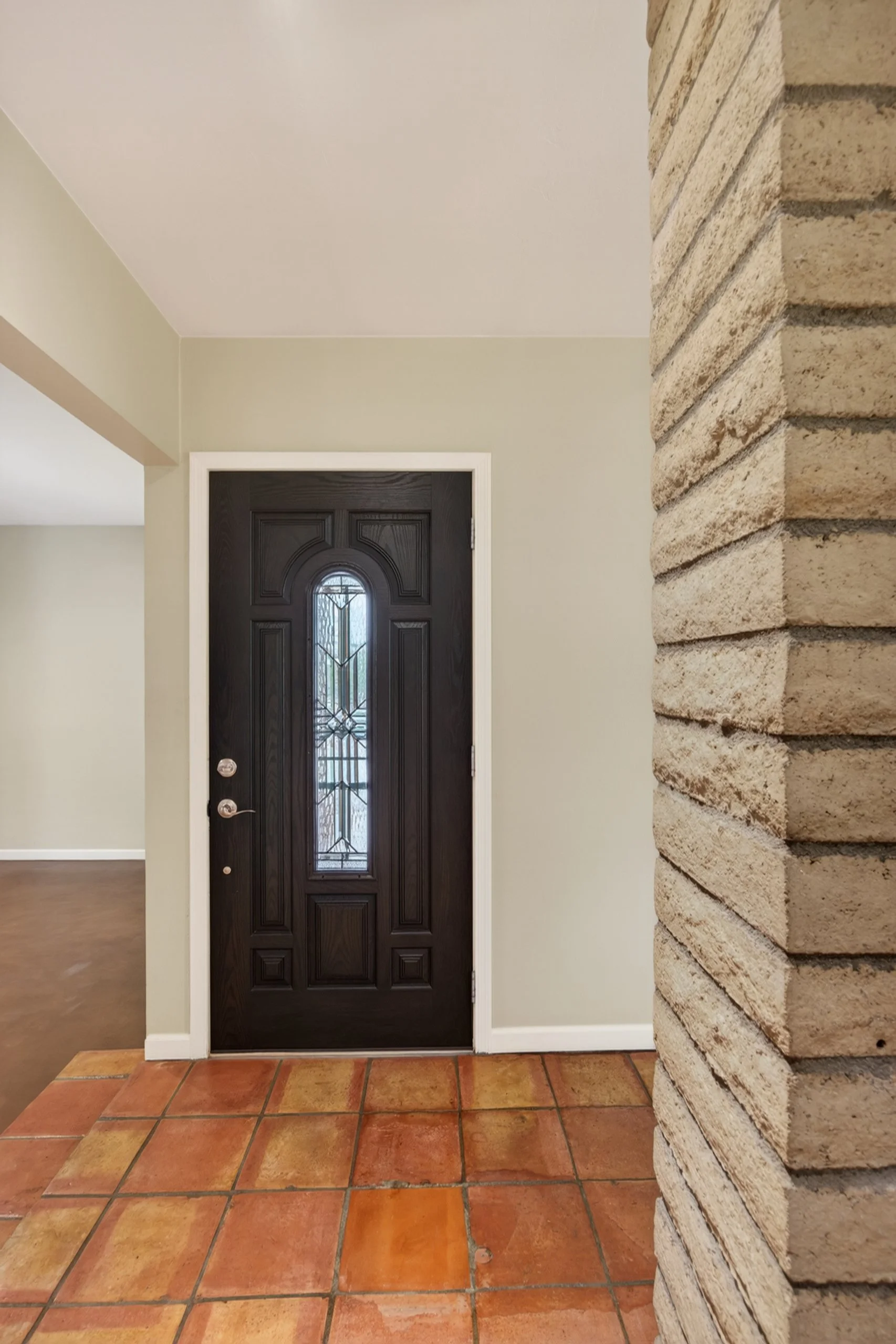 6 Interior Entrance.jpg