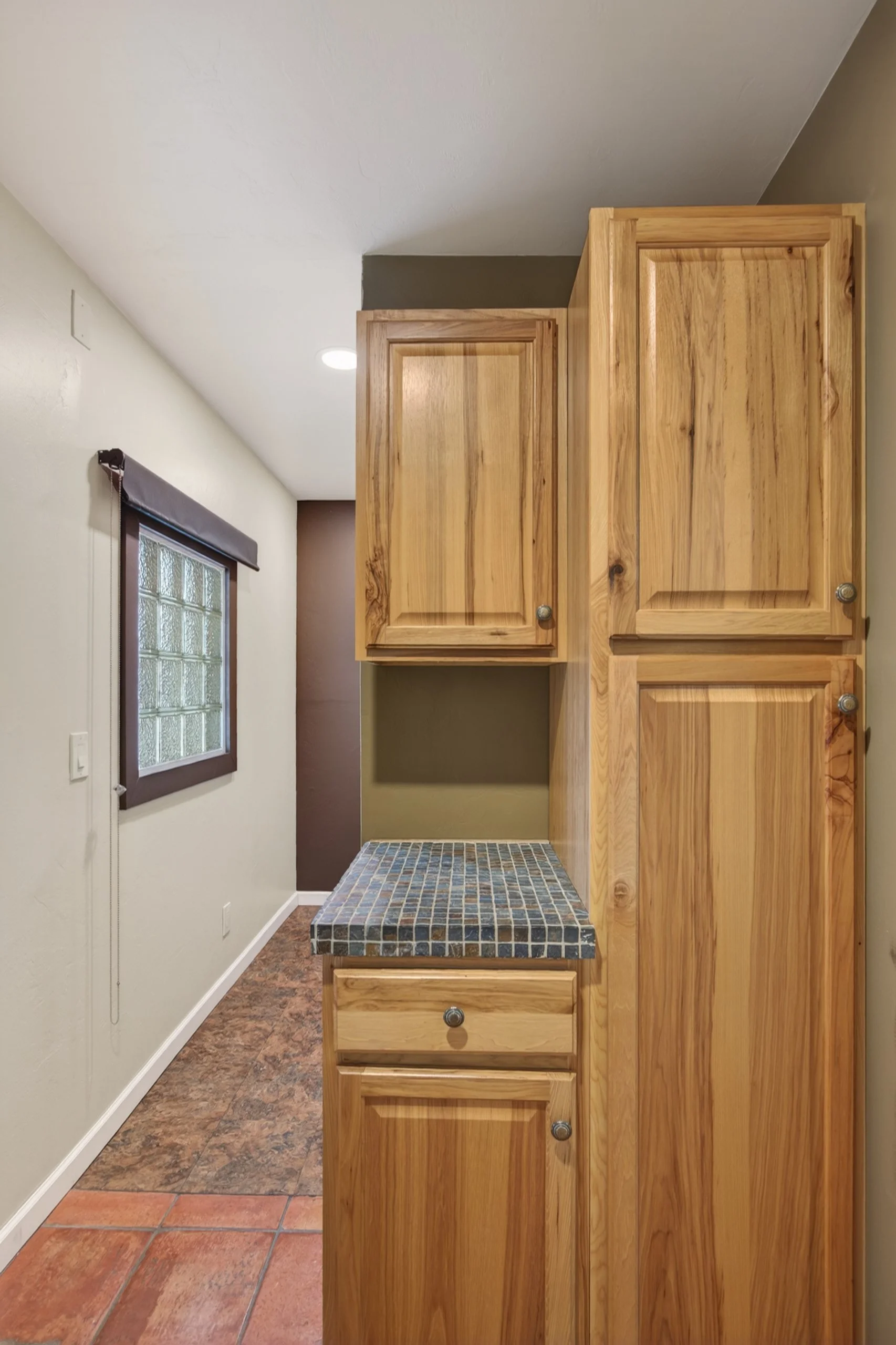 17 Laundry Cabinets.jpg