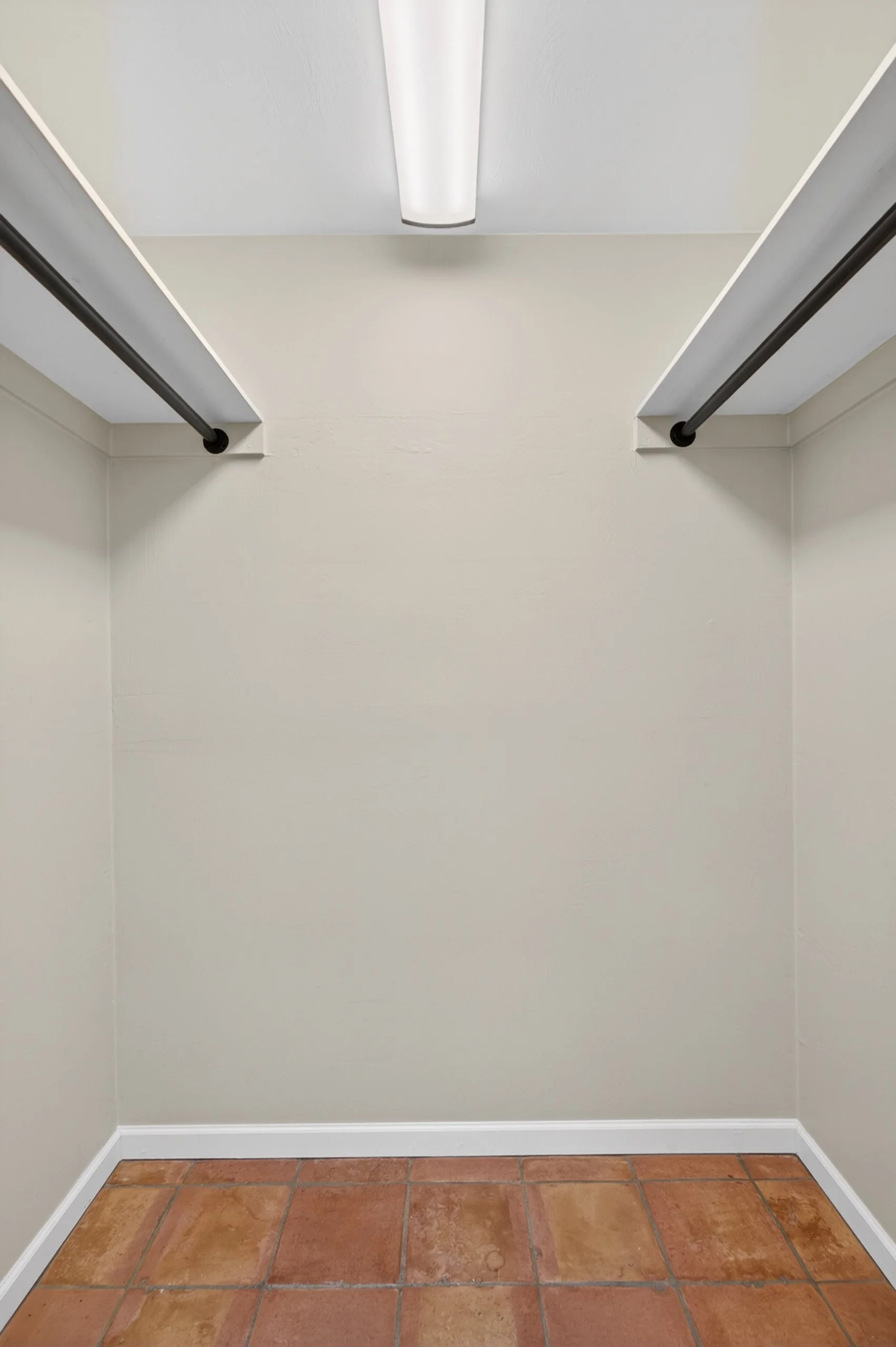24 Main Bedroom Closet.jpg