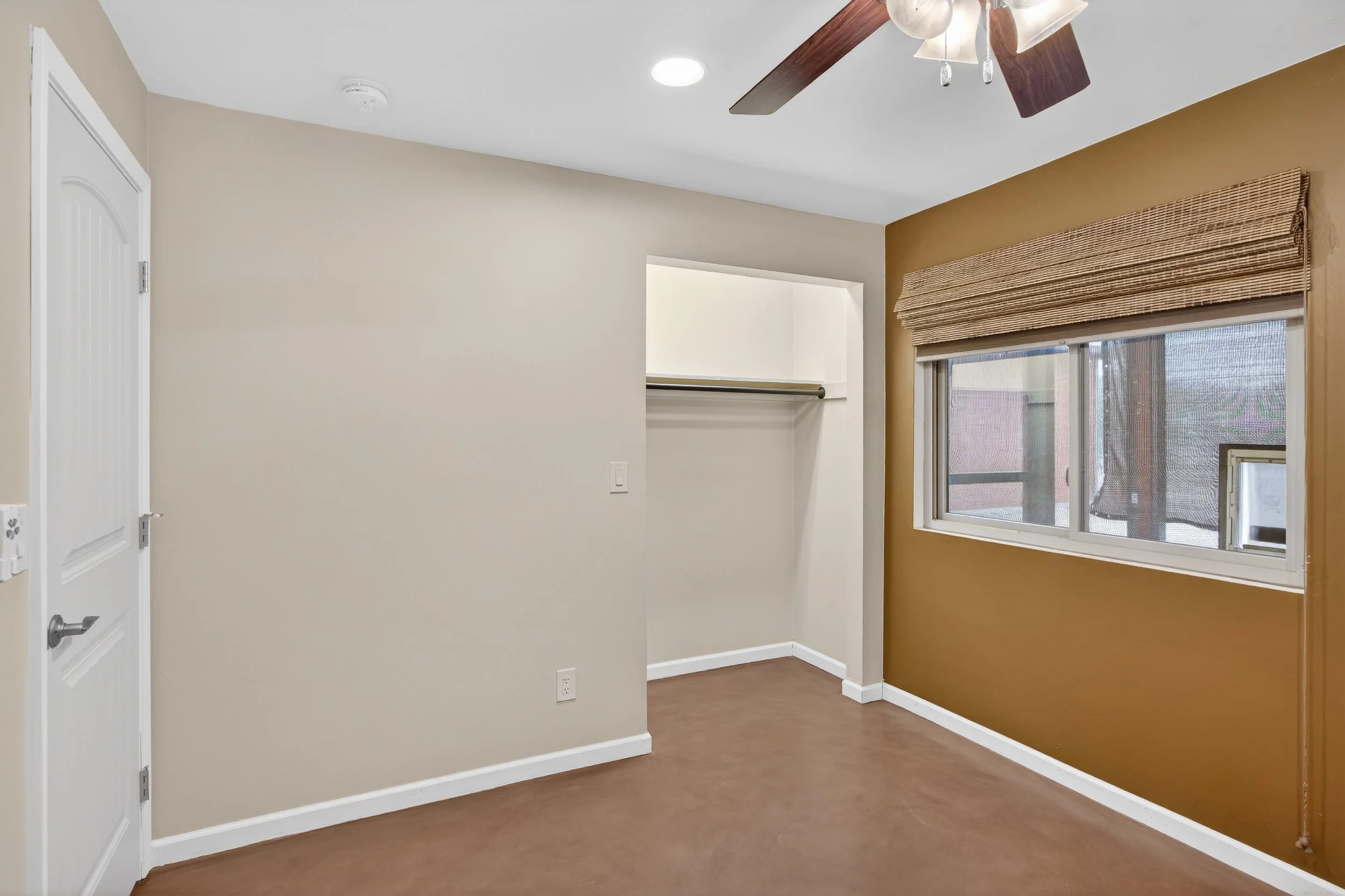 26 Bedroom 1 photo b.jpg