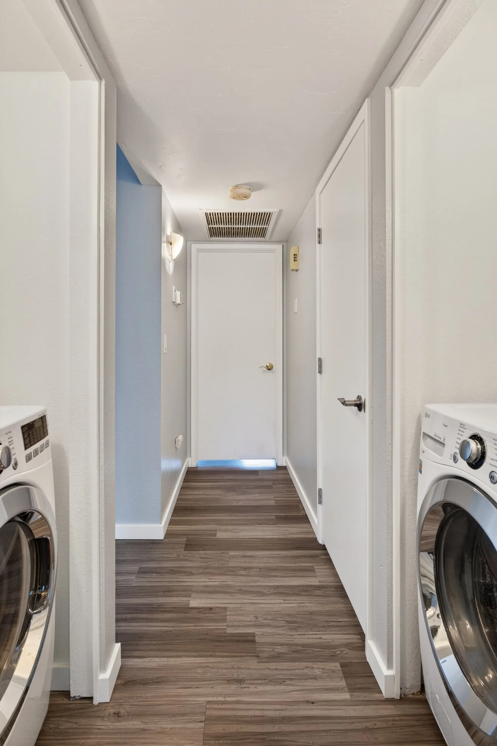 22 Laundry photo c.jpg