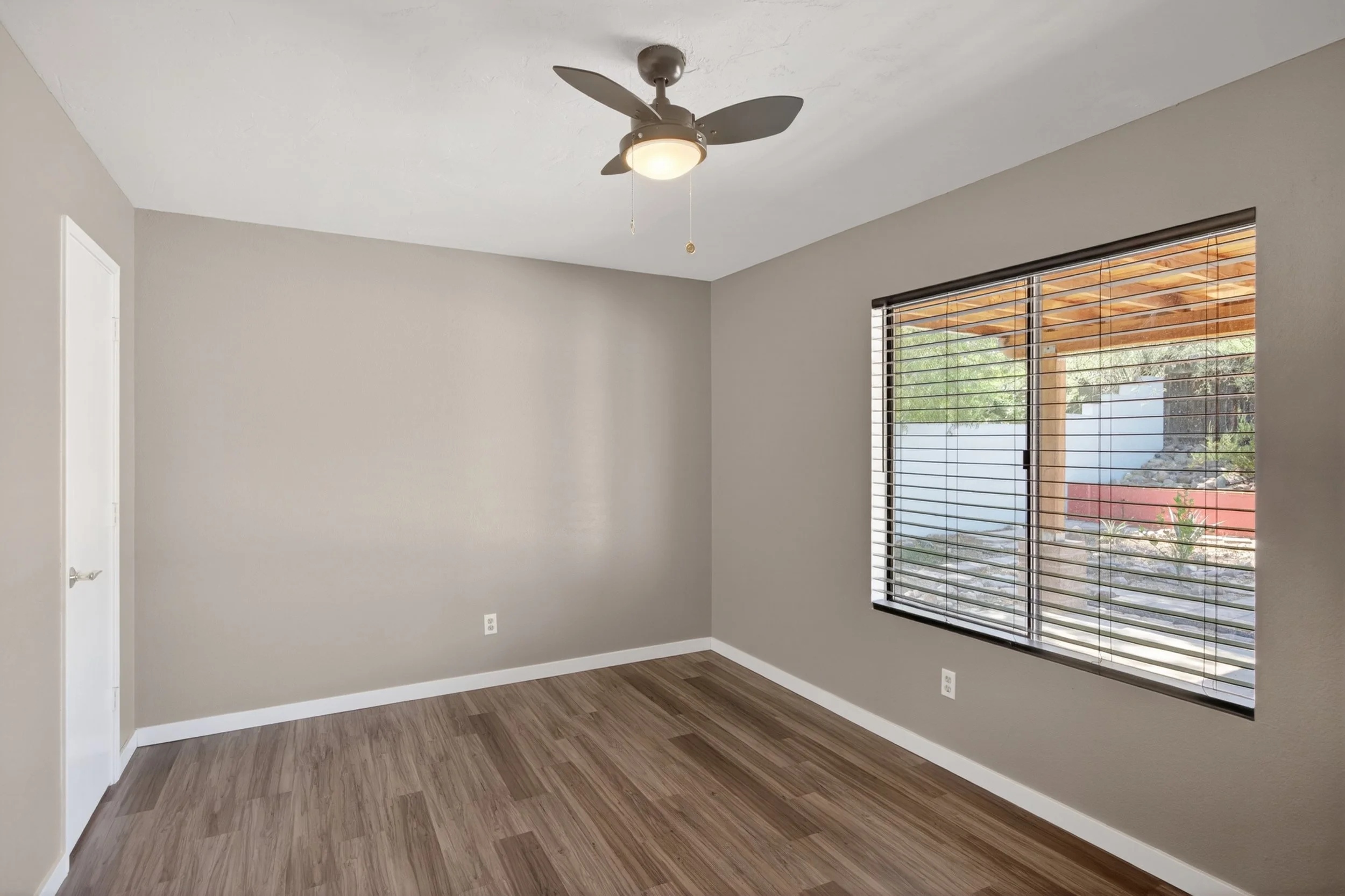 23 Bedroom 2 photo a.jpg