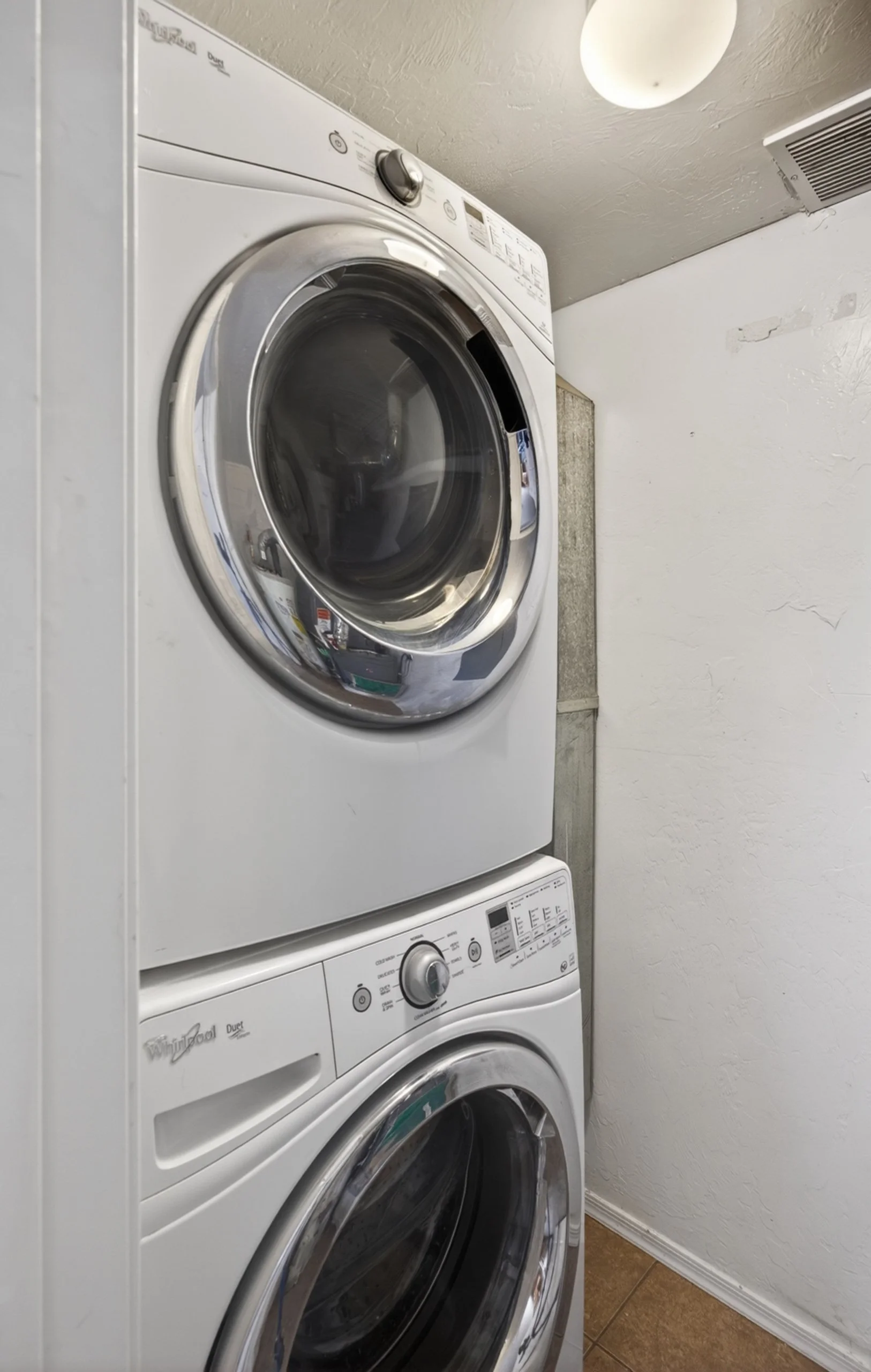 16 Laundry.jpg