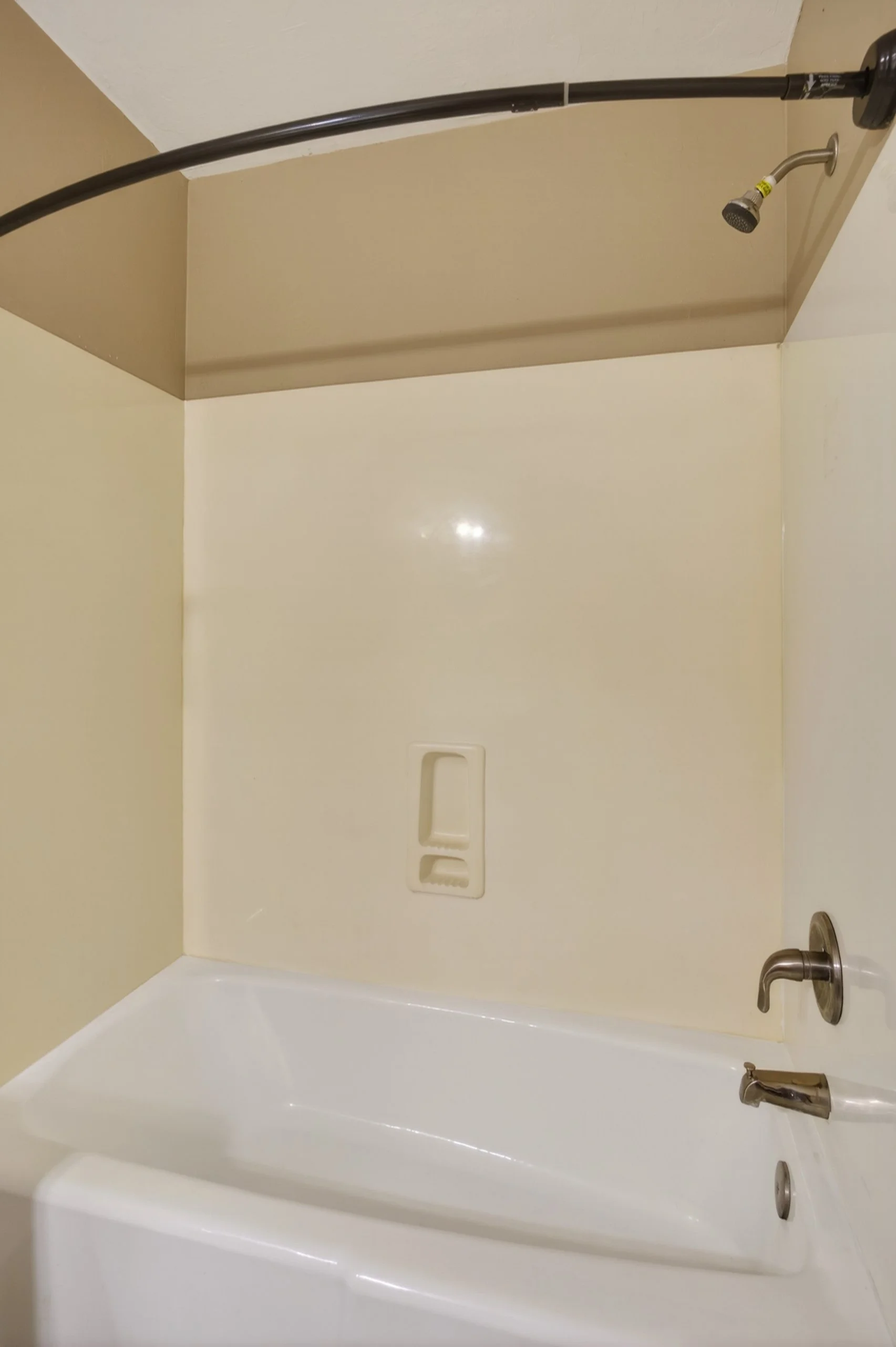 24 Bathroom 2 photo b.jpg