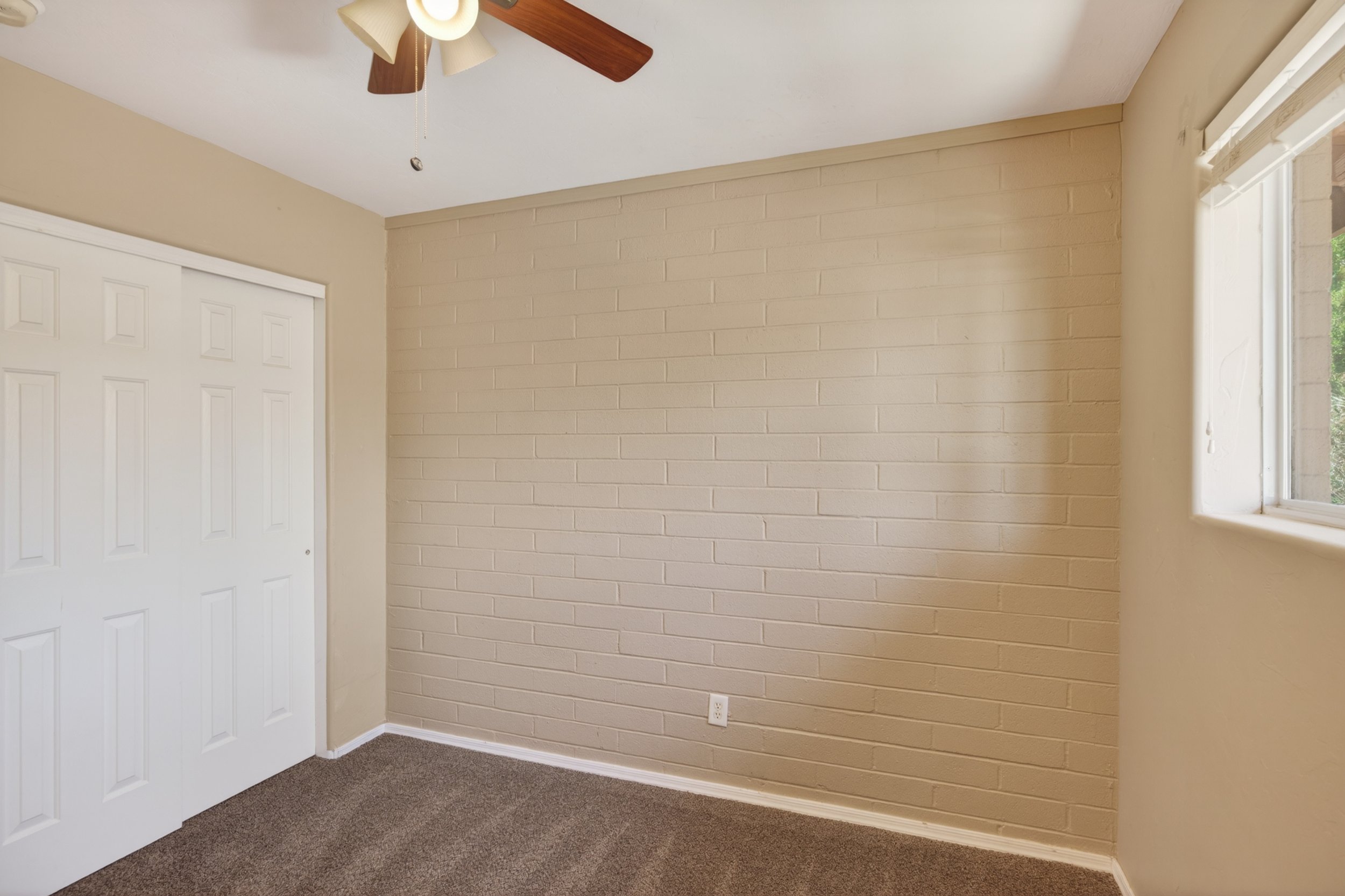 28 Bedroom 3 photo b.jpg