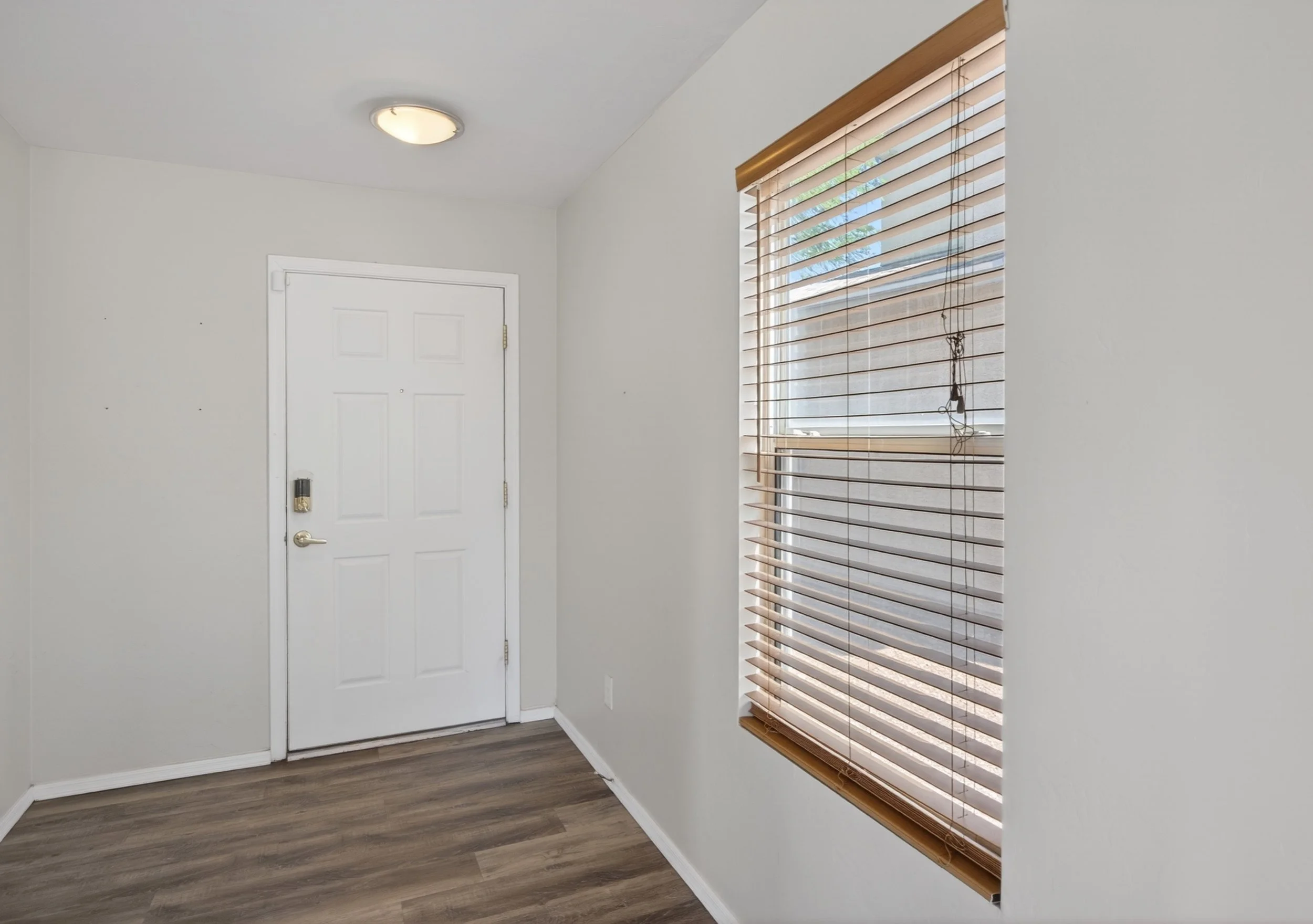 5 Interior Entrance photo a.jpg