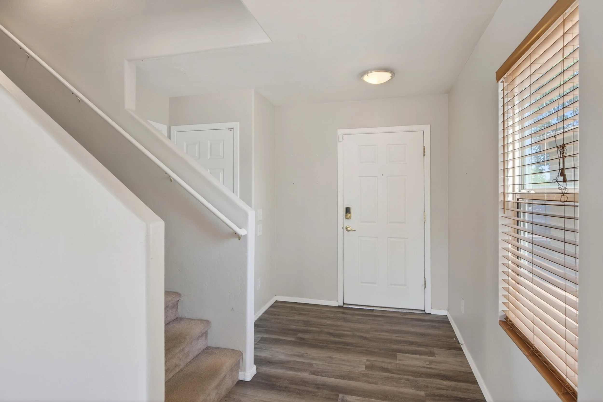 6 Interior Entrance photo b.jpg