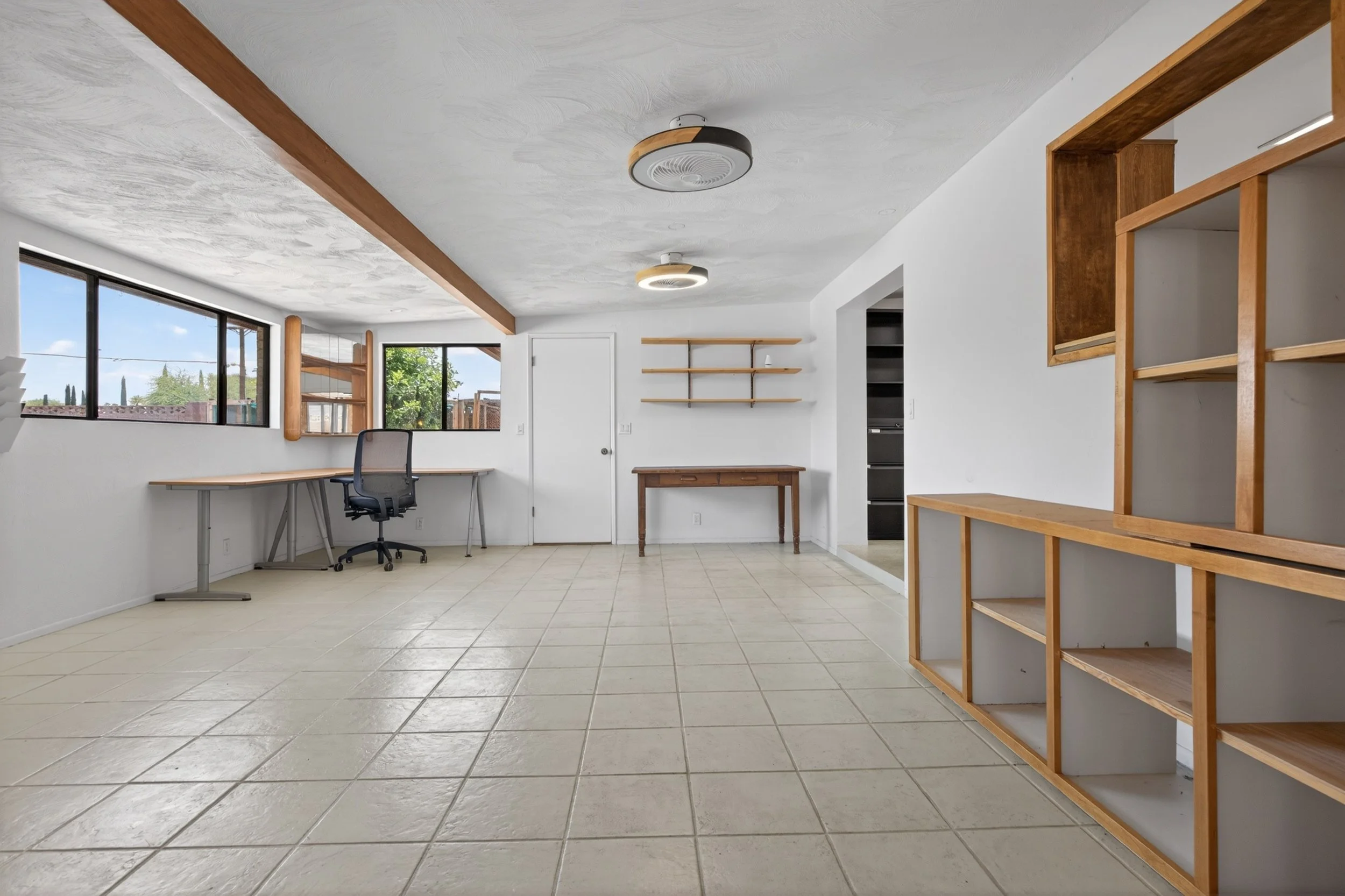 15 Family Room photo c.jpg