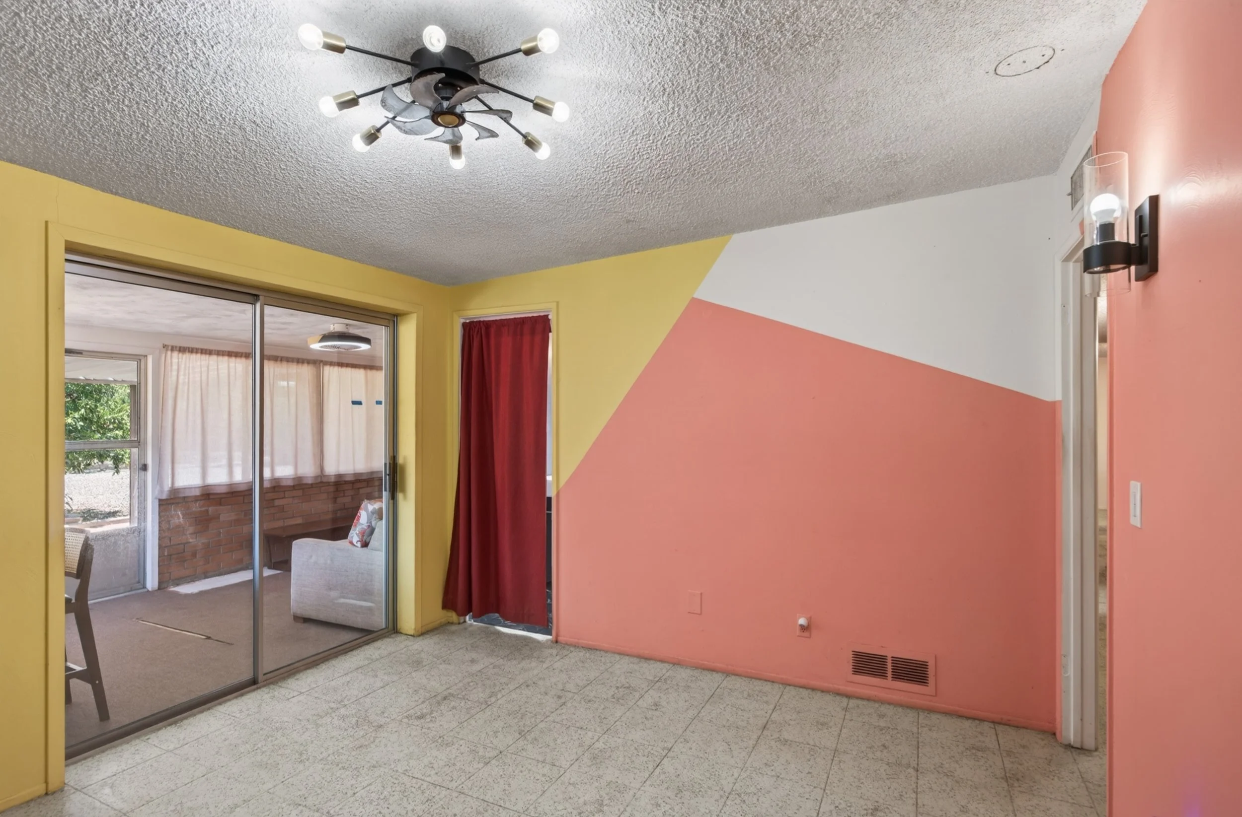 23 Main Bedroom photo c.jpg