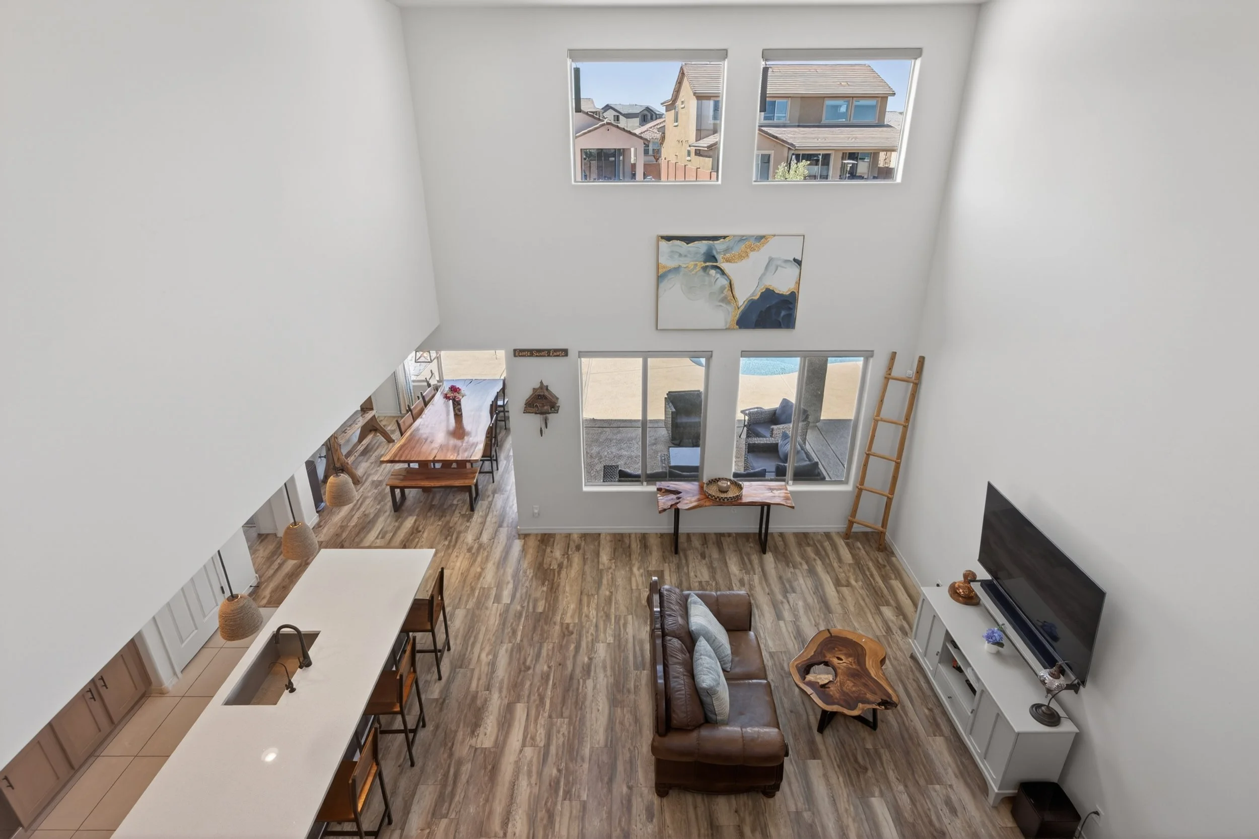 15 Living Room photo b.jpg