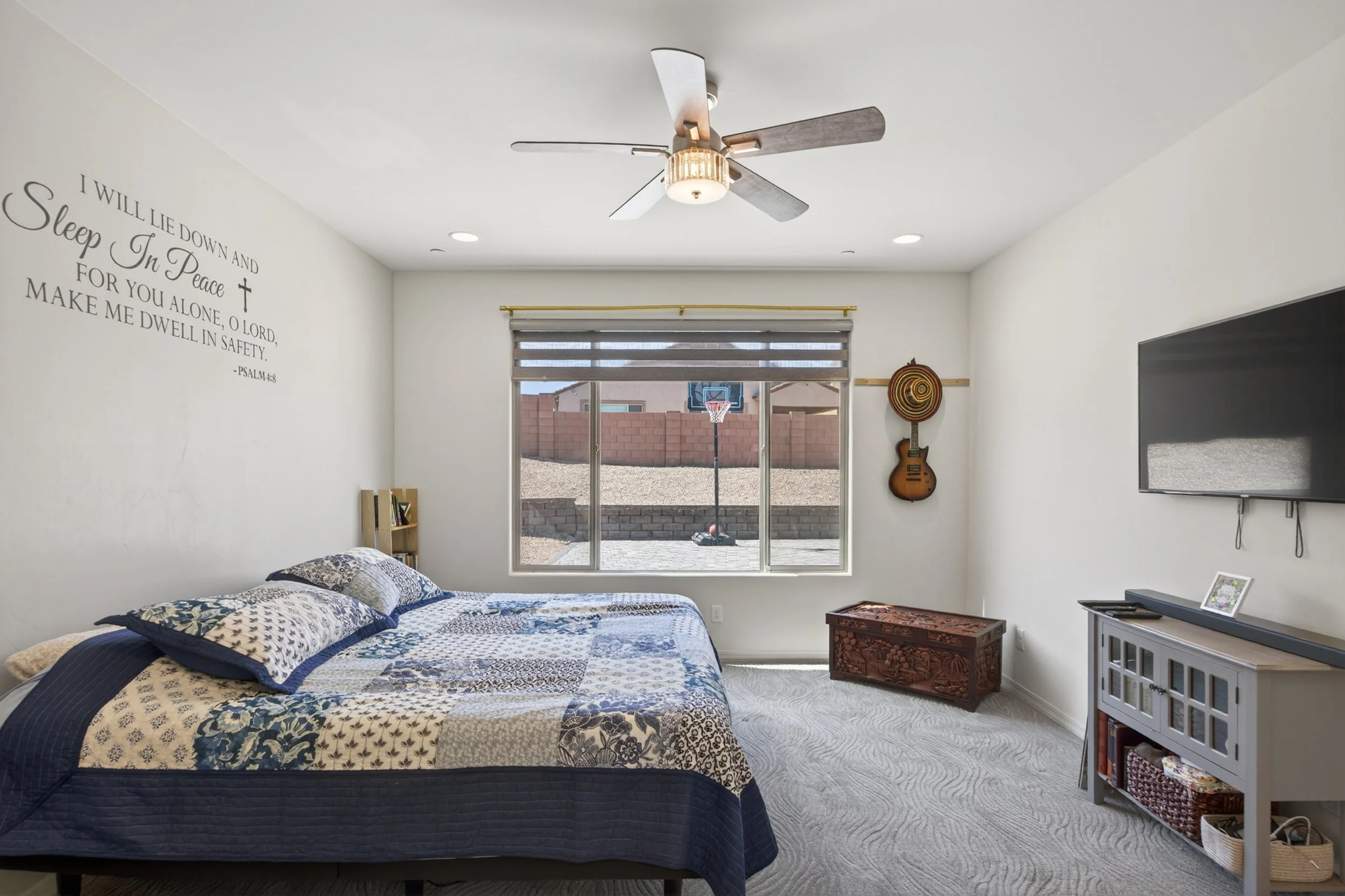 28 Main Bedroom photo c.jpg