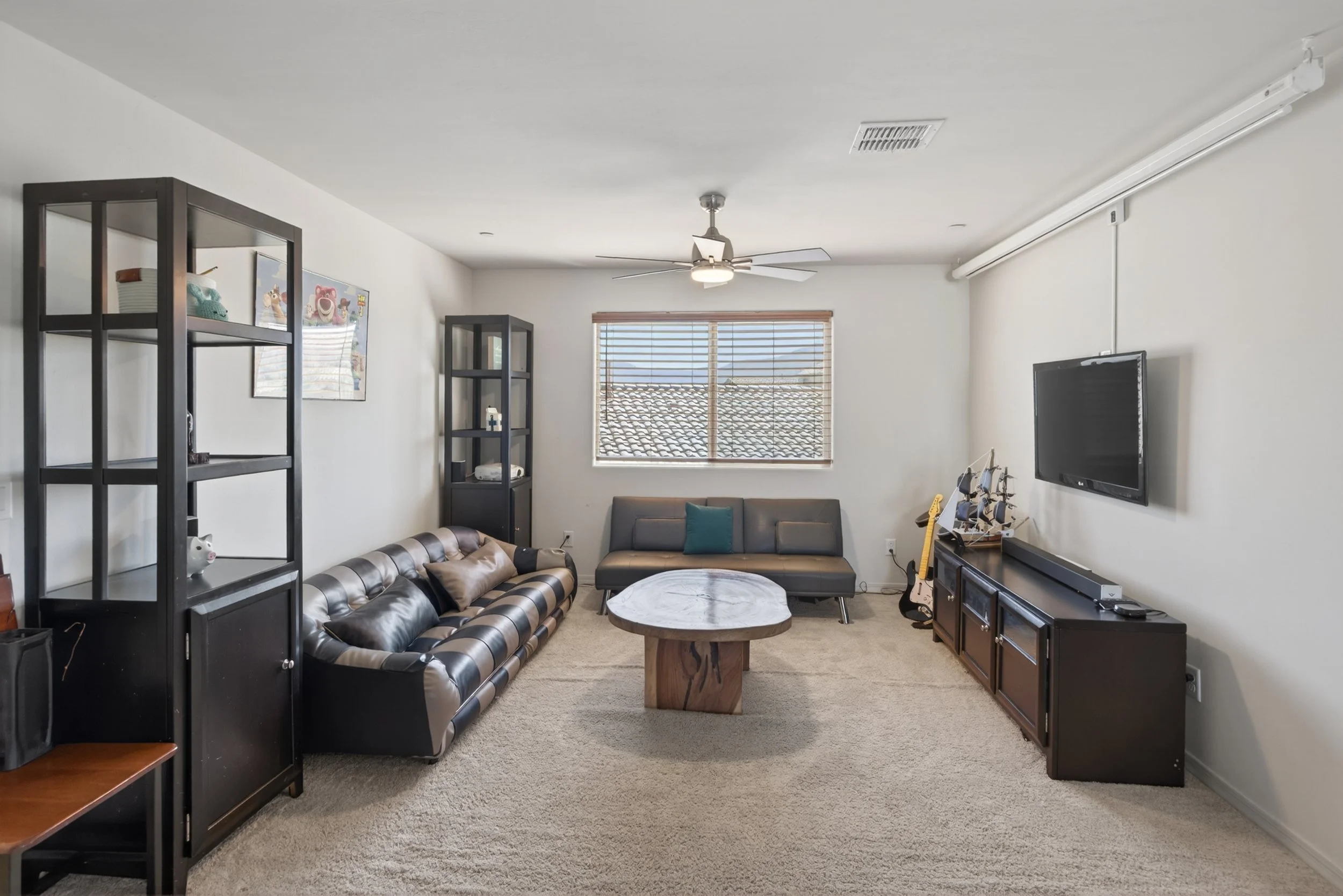33 Loft photo b.jpg