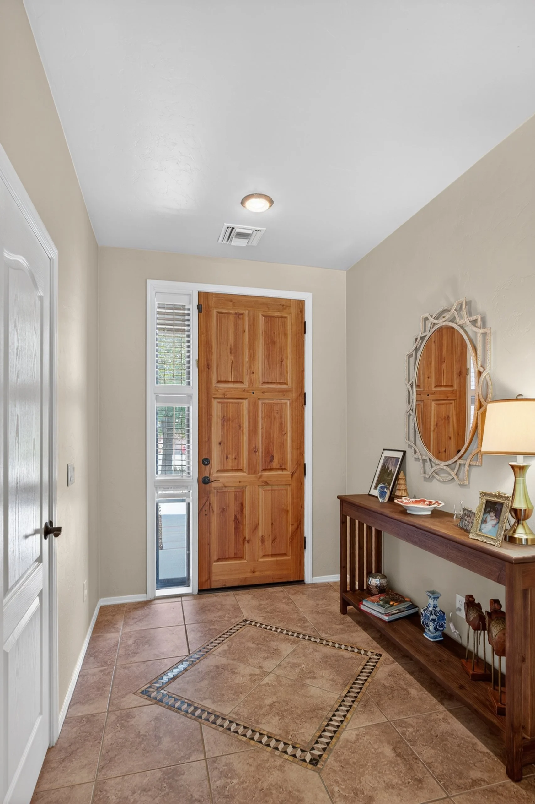 8 Interior Entrance.jpg