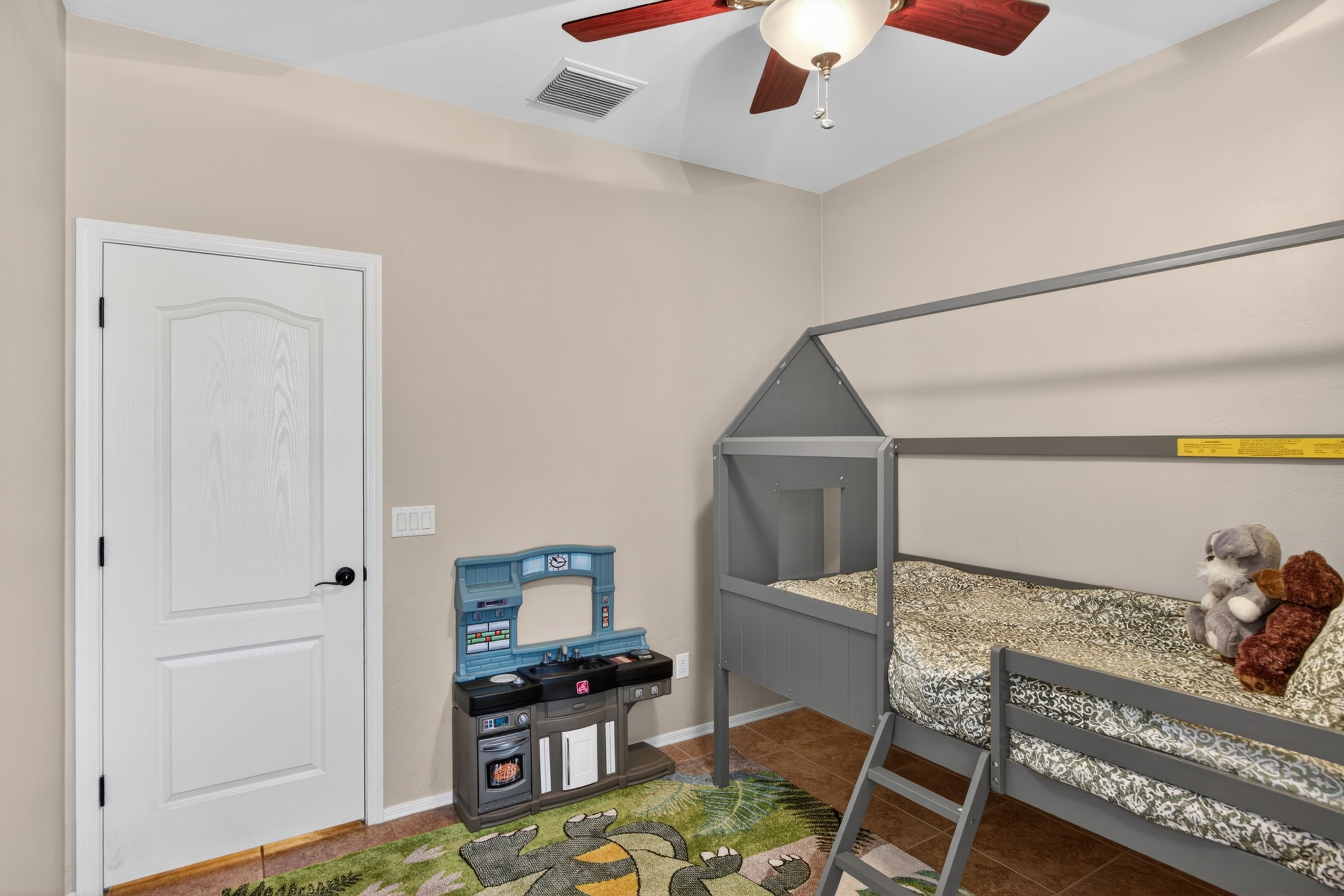 11 Bedroom 1 photo b.jpg