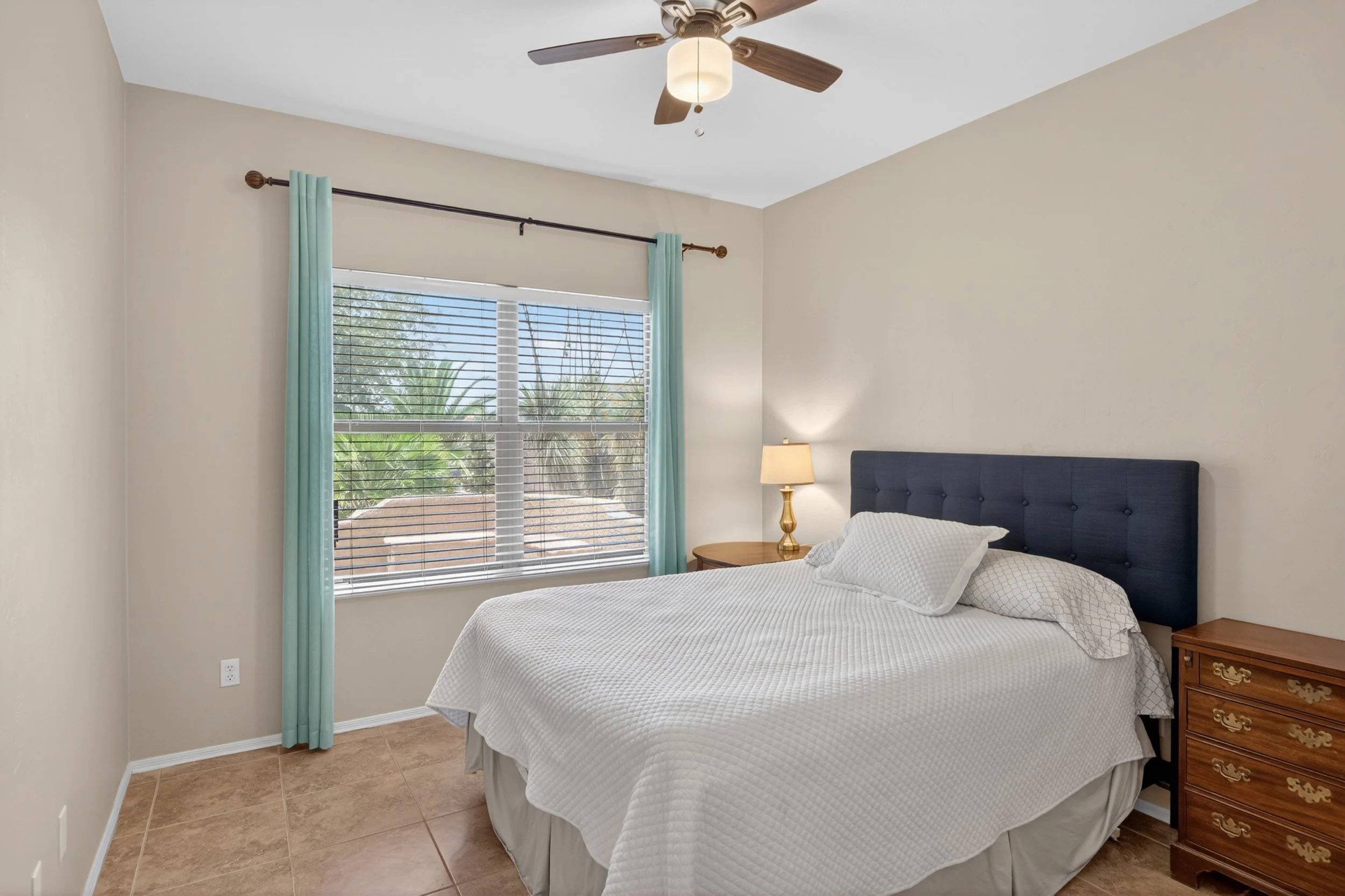 13 Bedroom 2 photo a.jpg