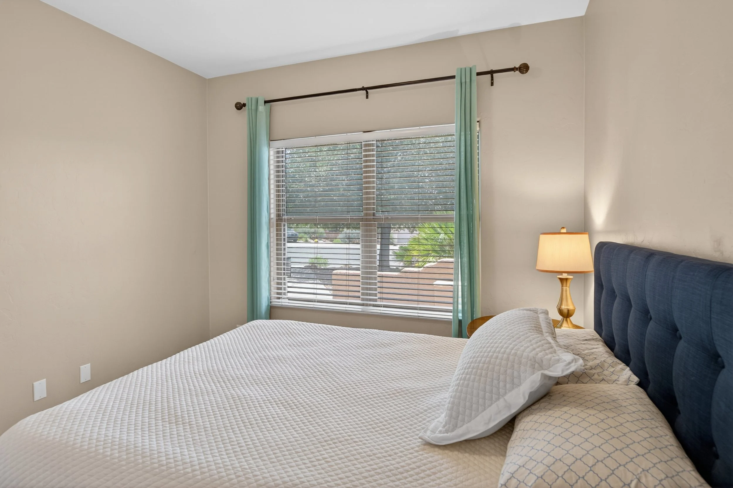14 Bedroom 2 photo b.jpg