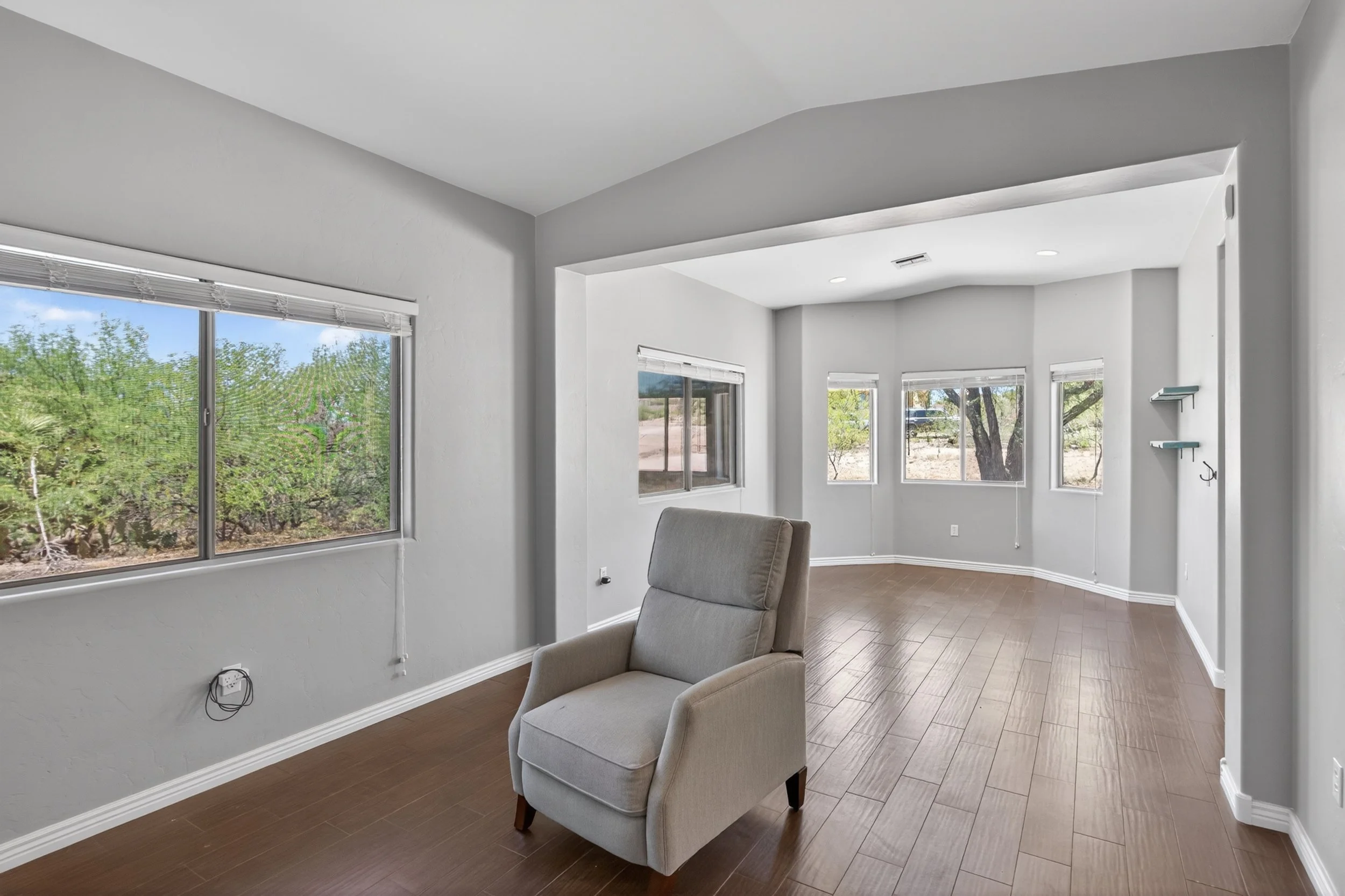 11 Living Room photo d.jpg
