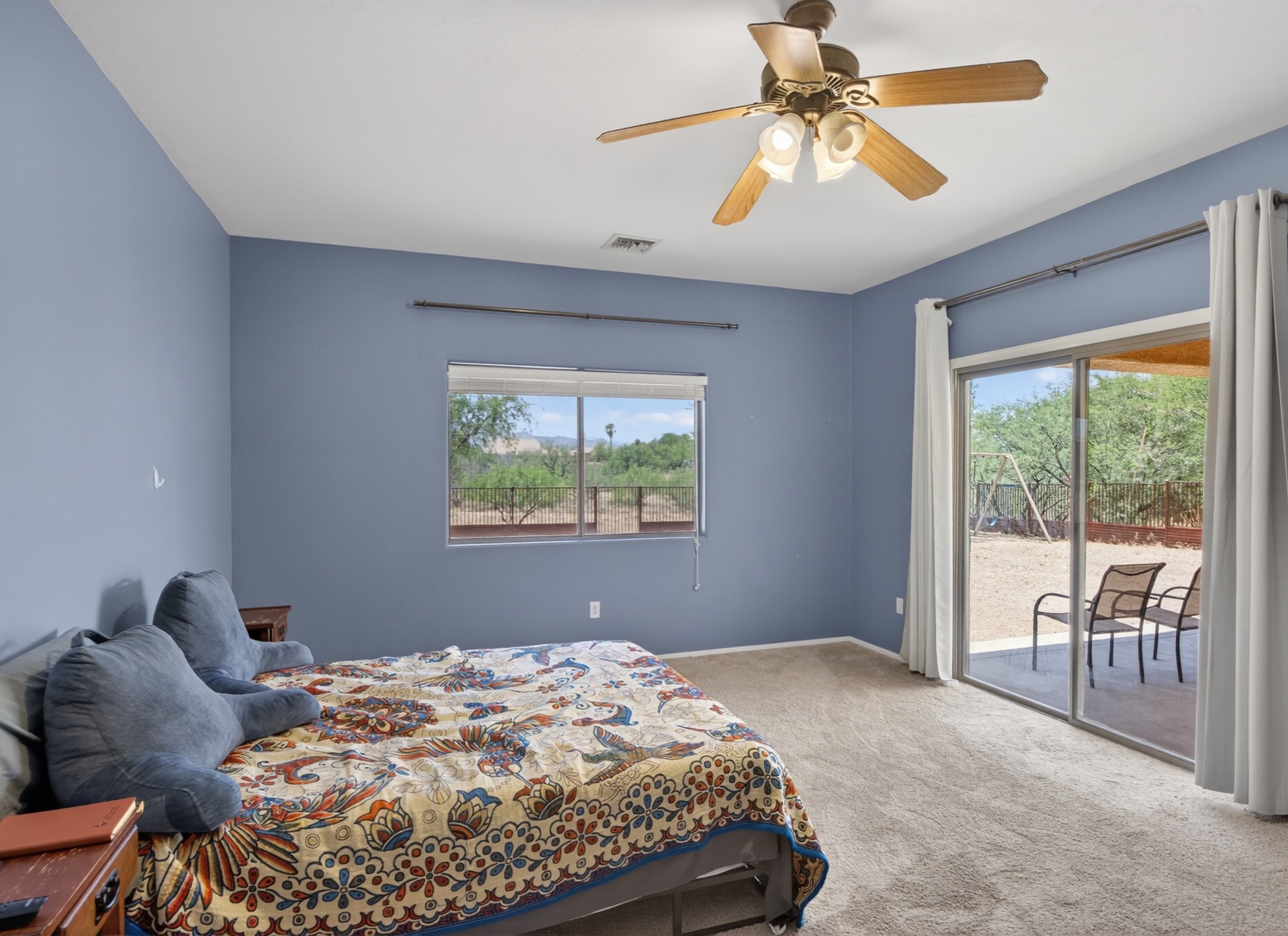 22 Main Bedroom photo c.jpg