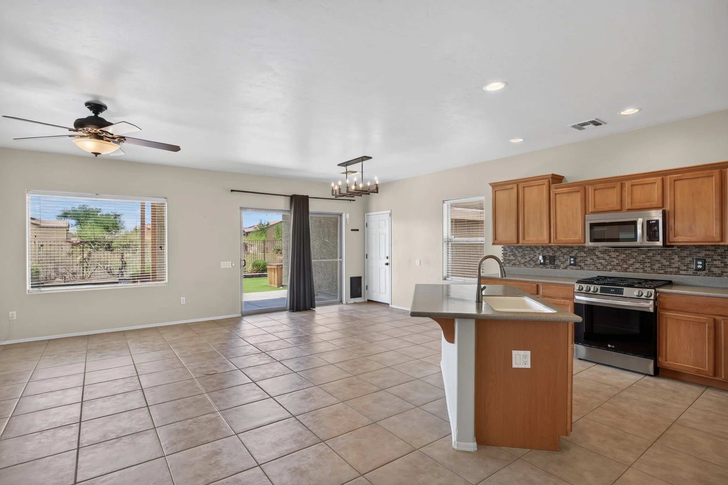 11 Kitchen photo a.jpg