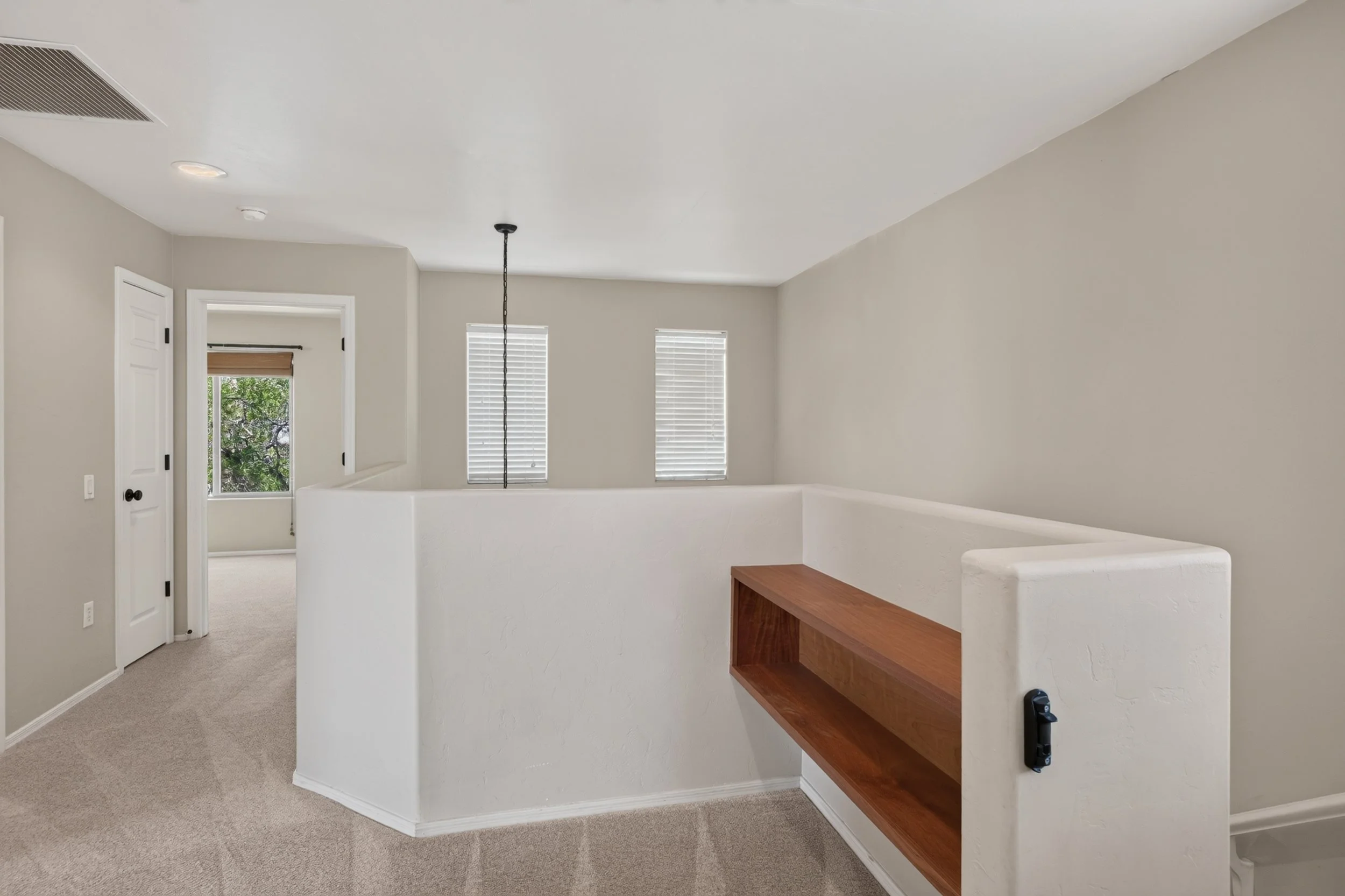 19 Upstairs Landing.jpg