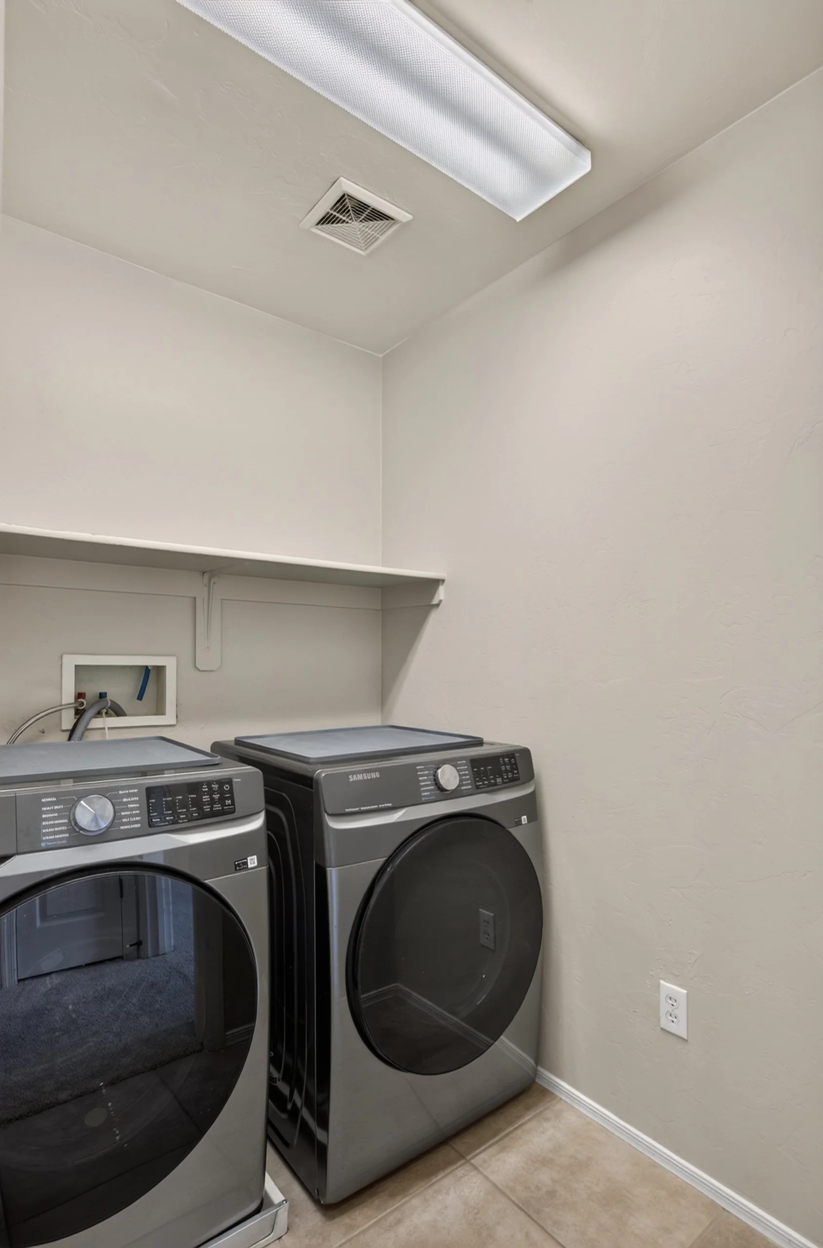 30 Laundry Room.jpg