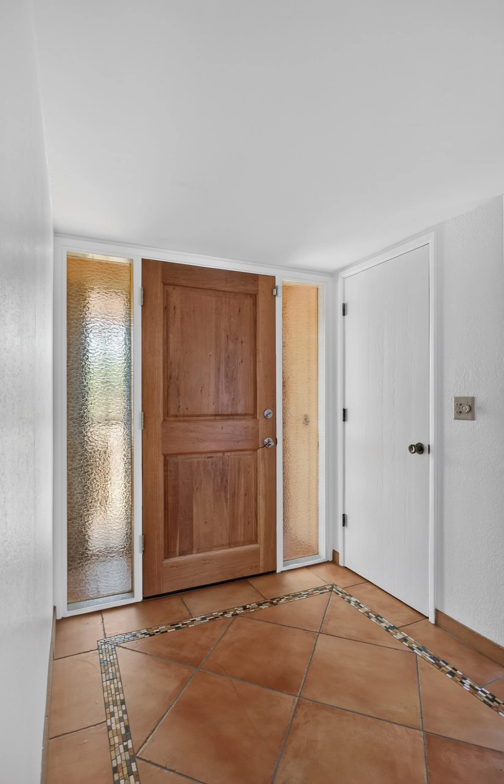 12 Interior Entrance.jpg