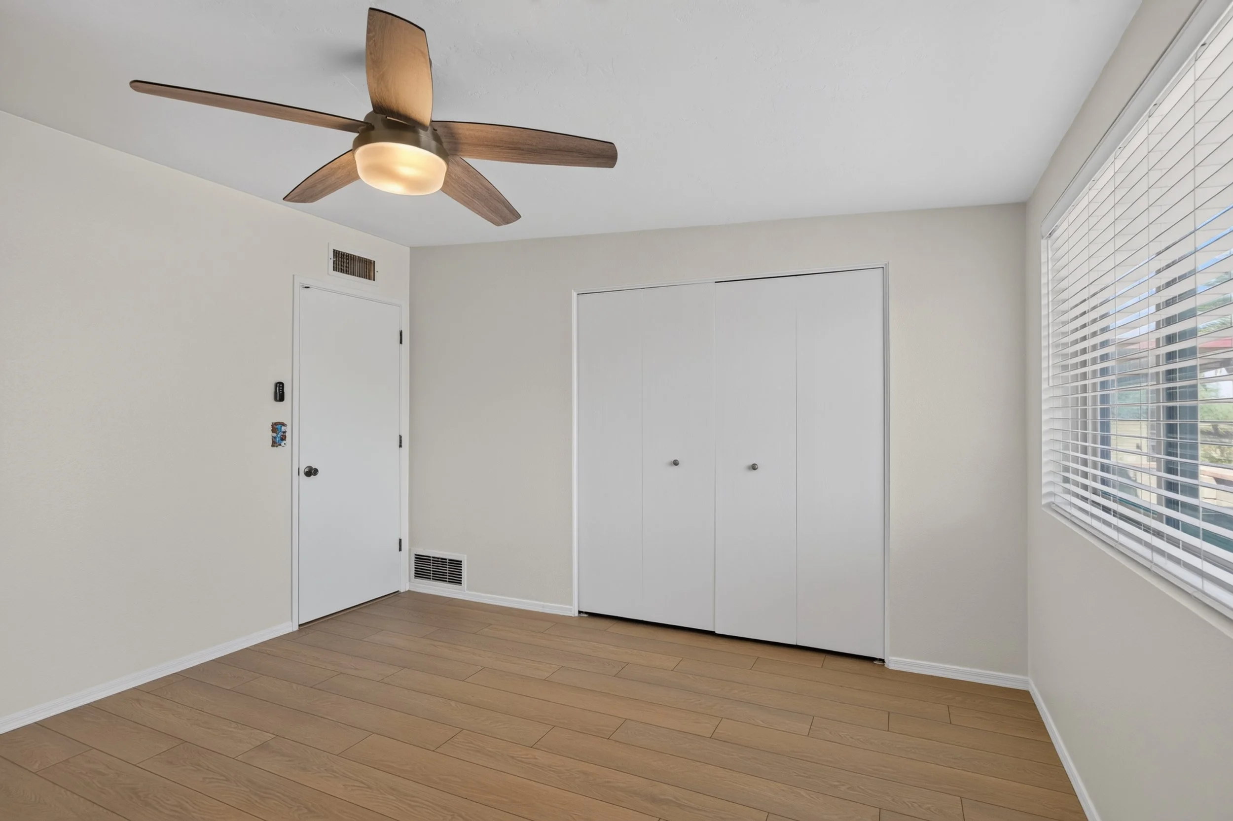21 Bedroom 1 photo b.jpg