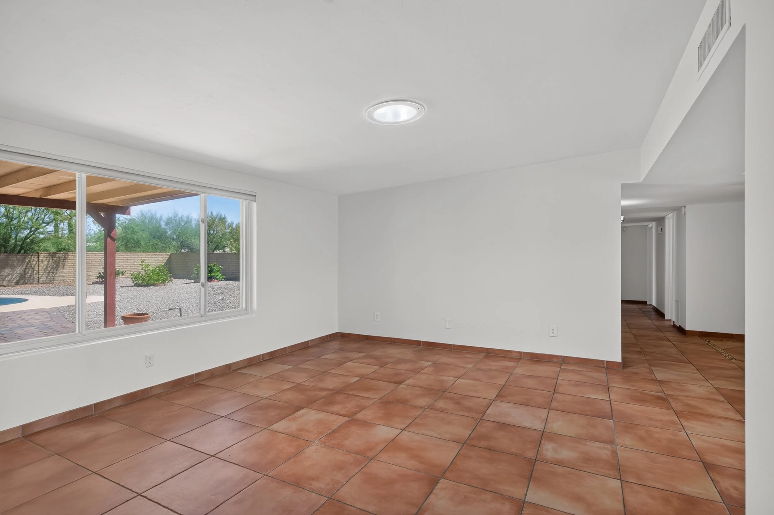 32 Living Room photo c.jpg