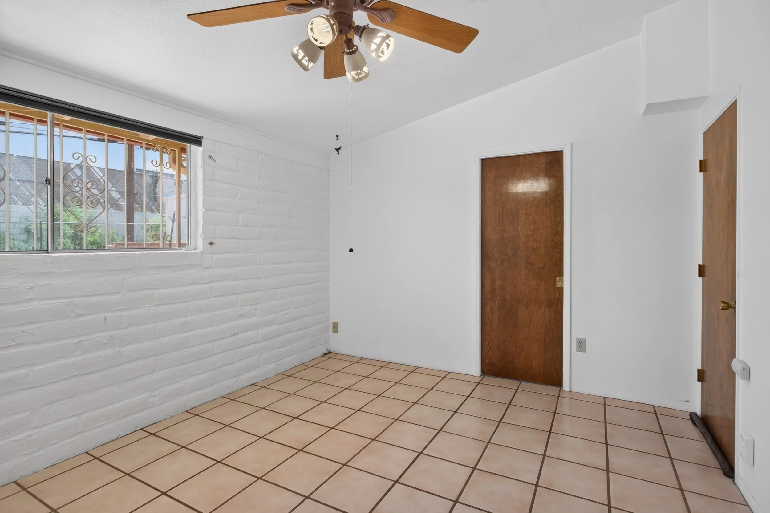22 Bedroom 2 photo a.jpg