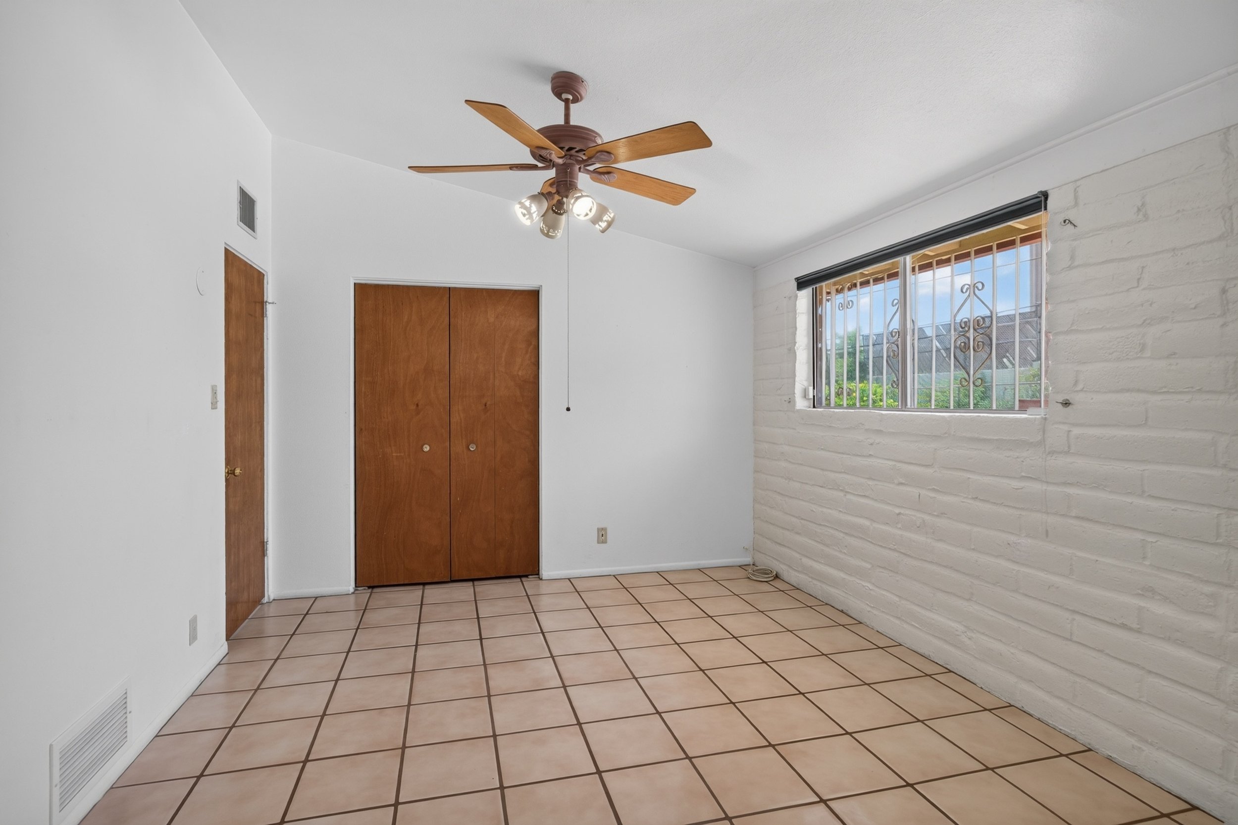 23 Bedroom 2 photo b.jpg