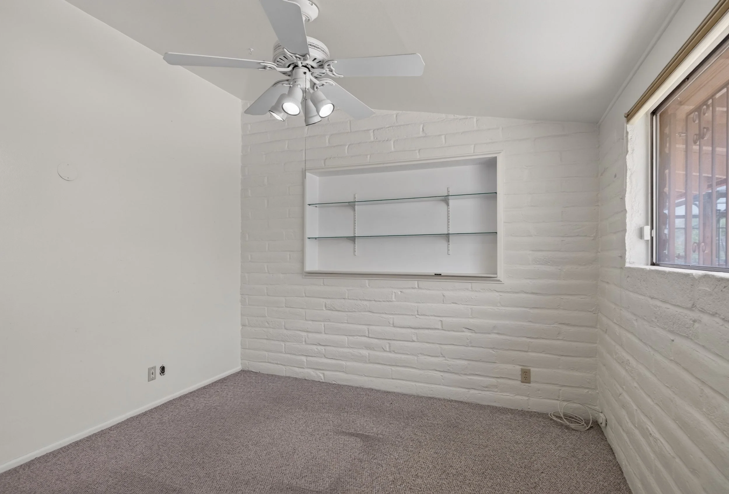 27 Bedroom 3 photo a.jpg