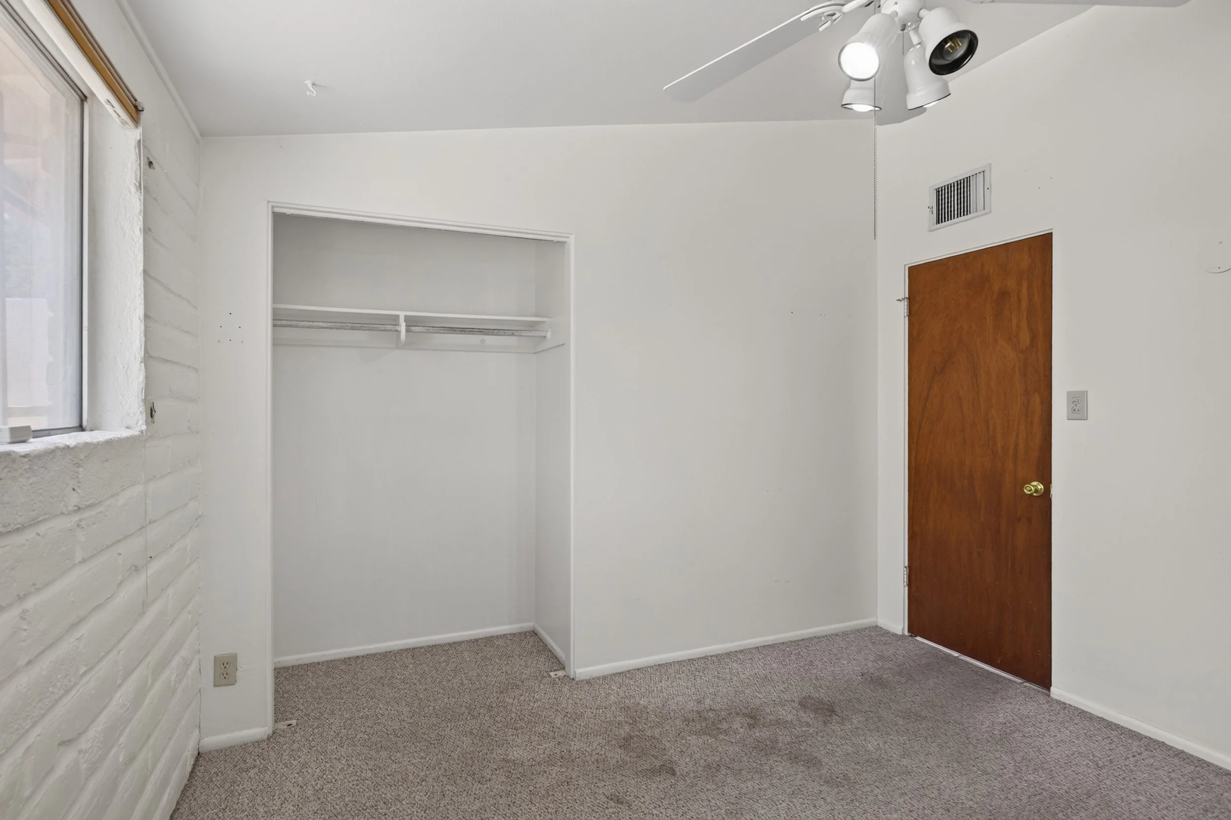 28 Bedroom 3 photo b.jpg