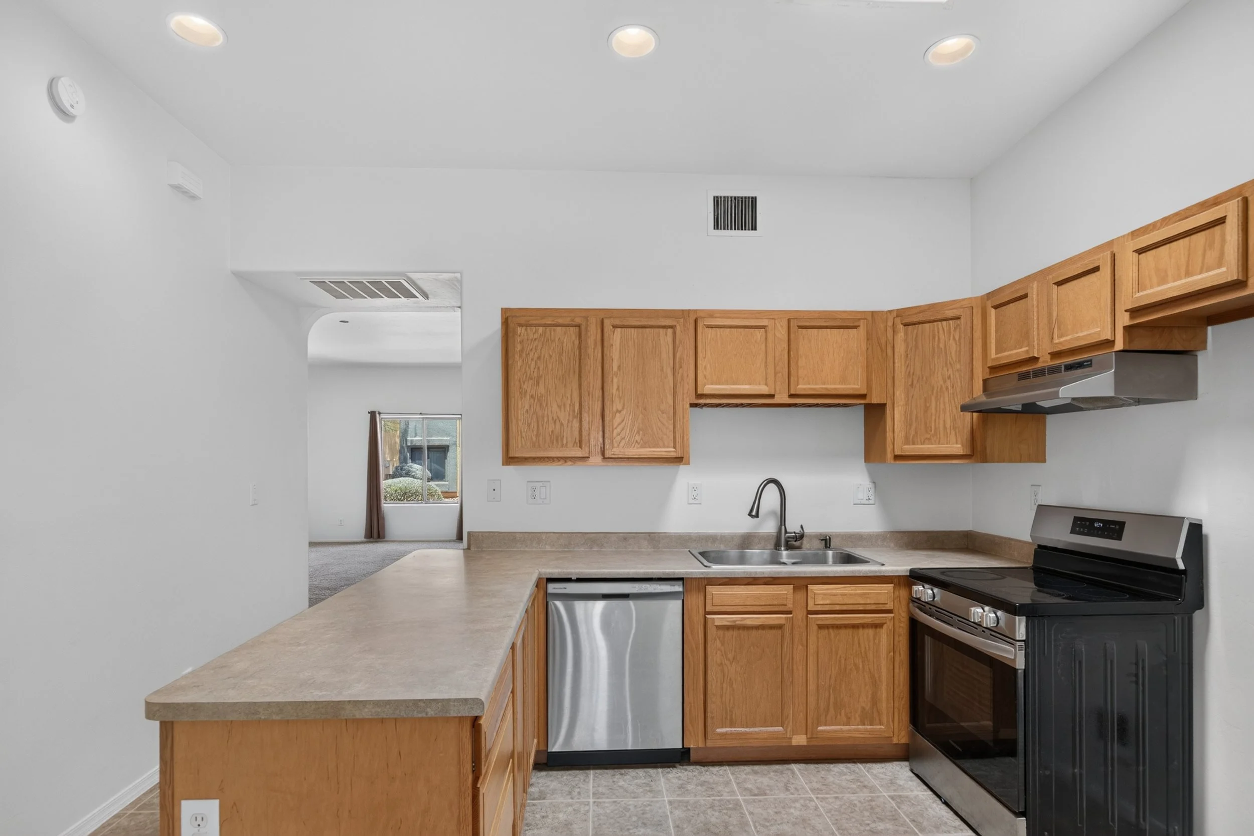 11 Kitchen photo c.jpg