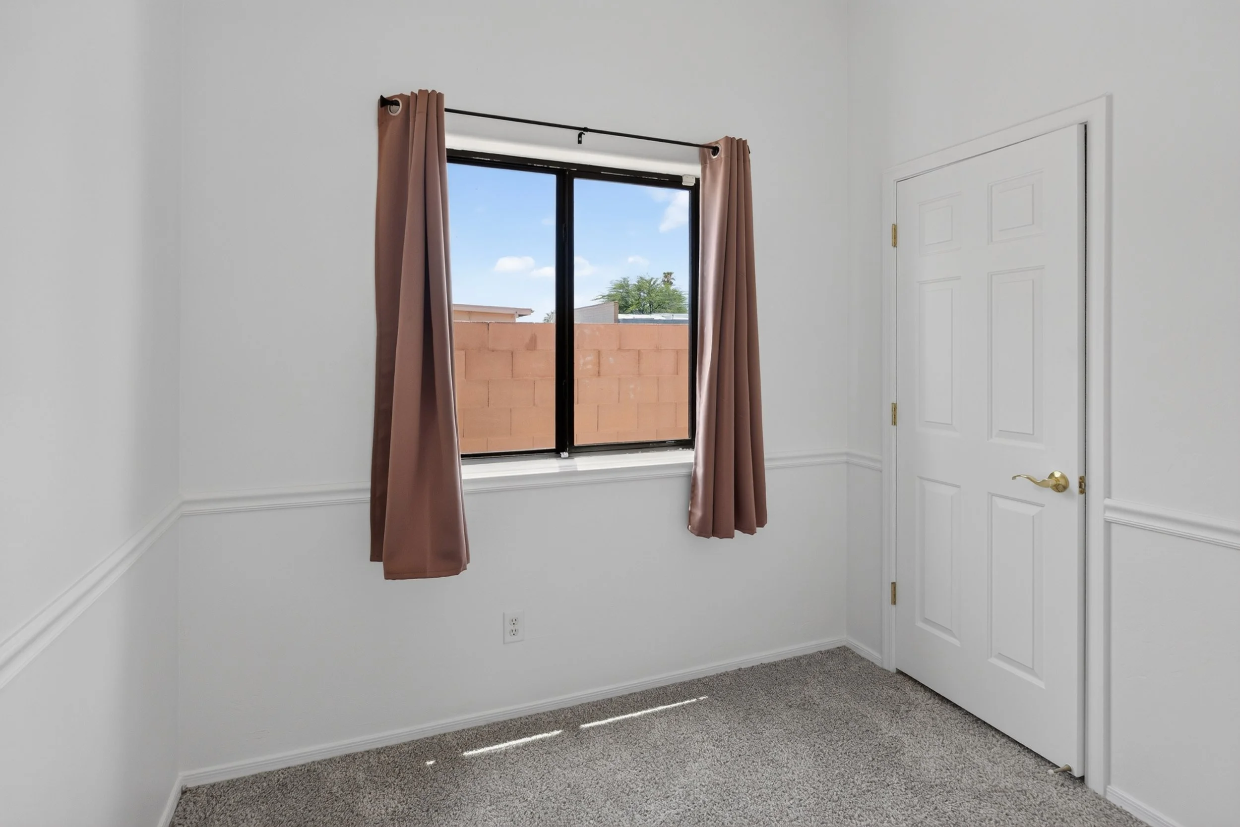 19 Bedroom 2 photo a.jpg