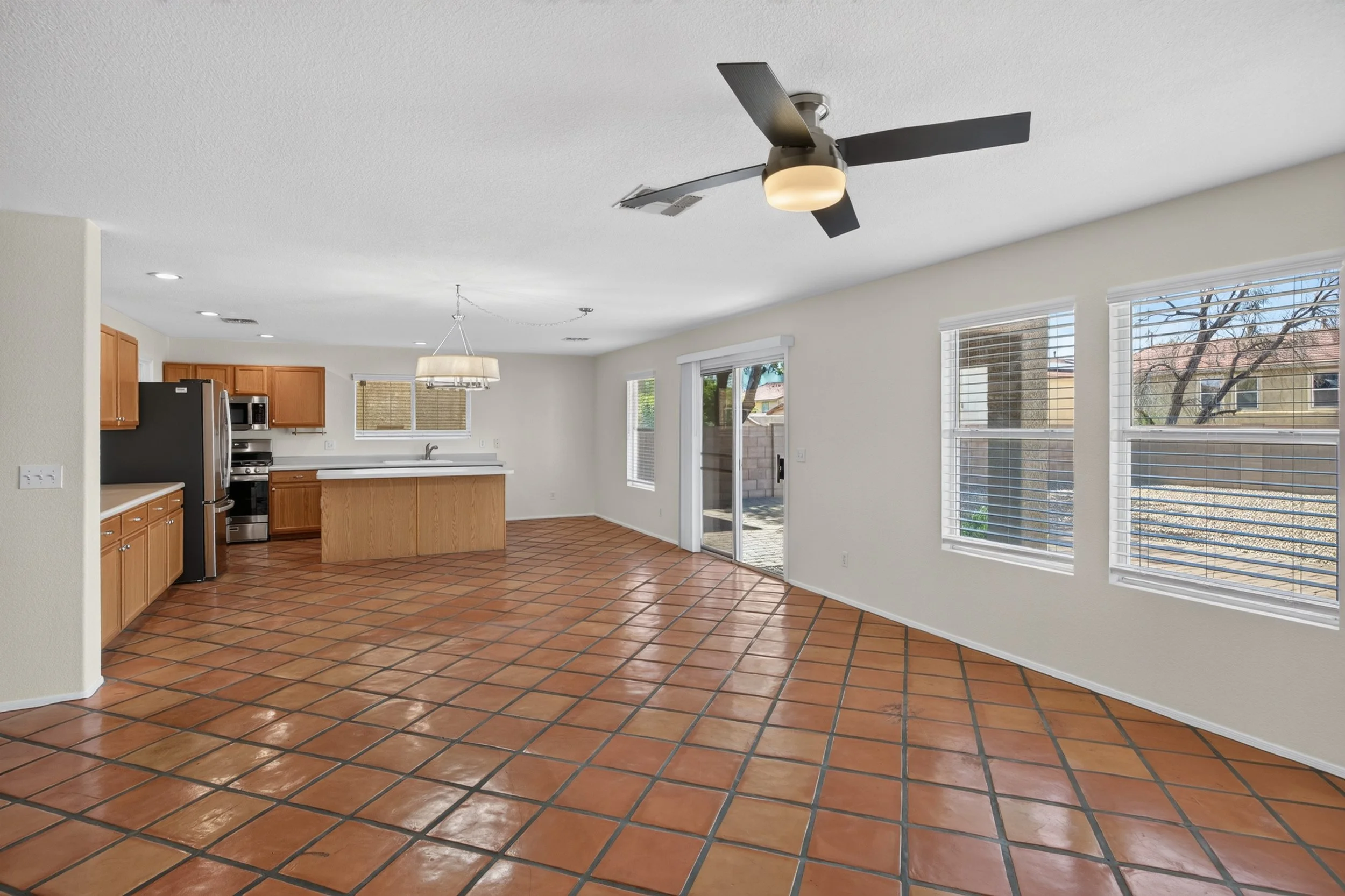 9 Family Room photo a.jpg