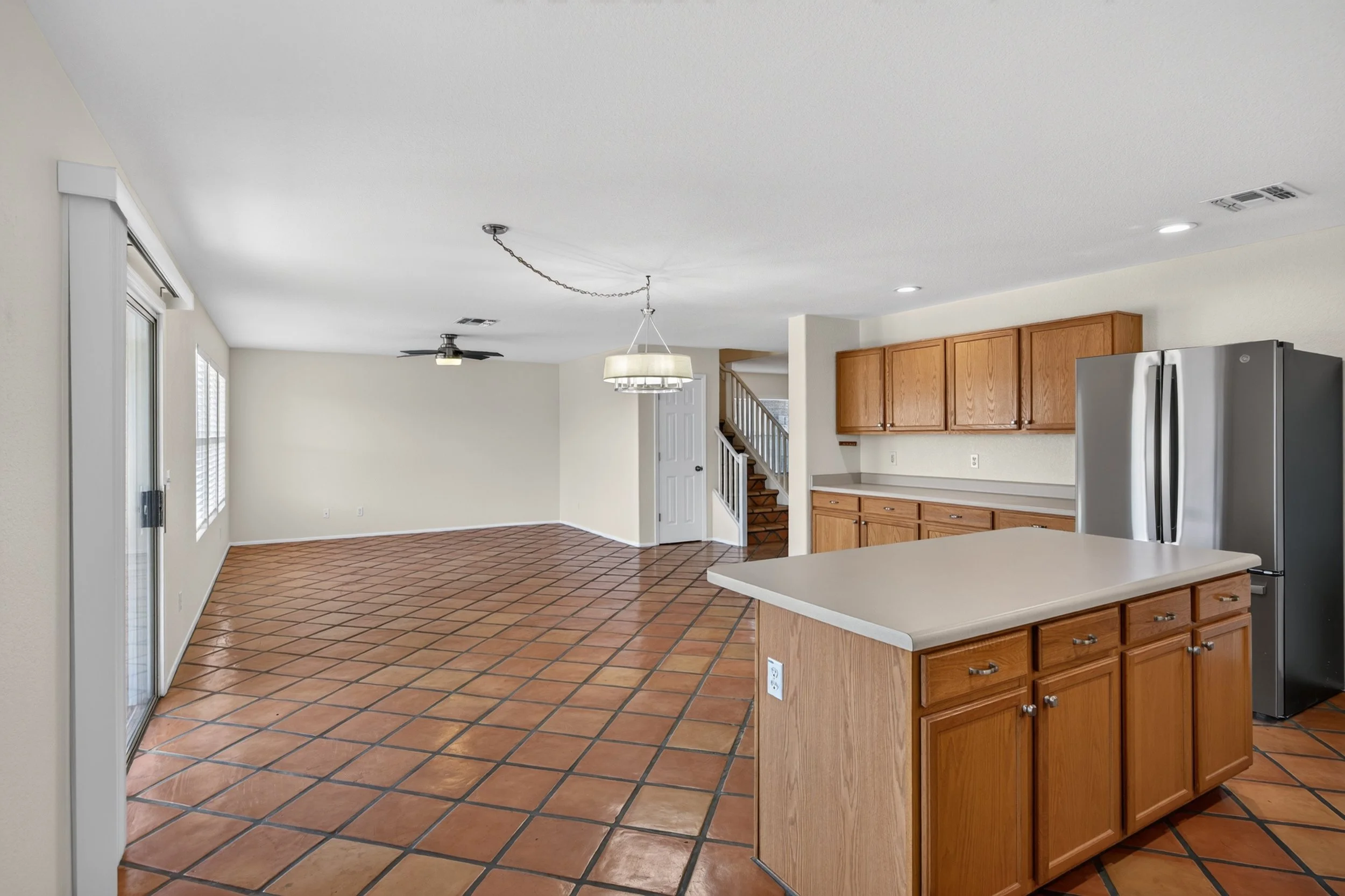13 Kitchen photo c.jpg