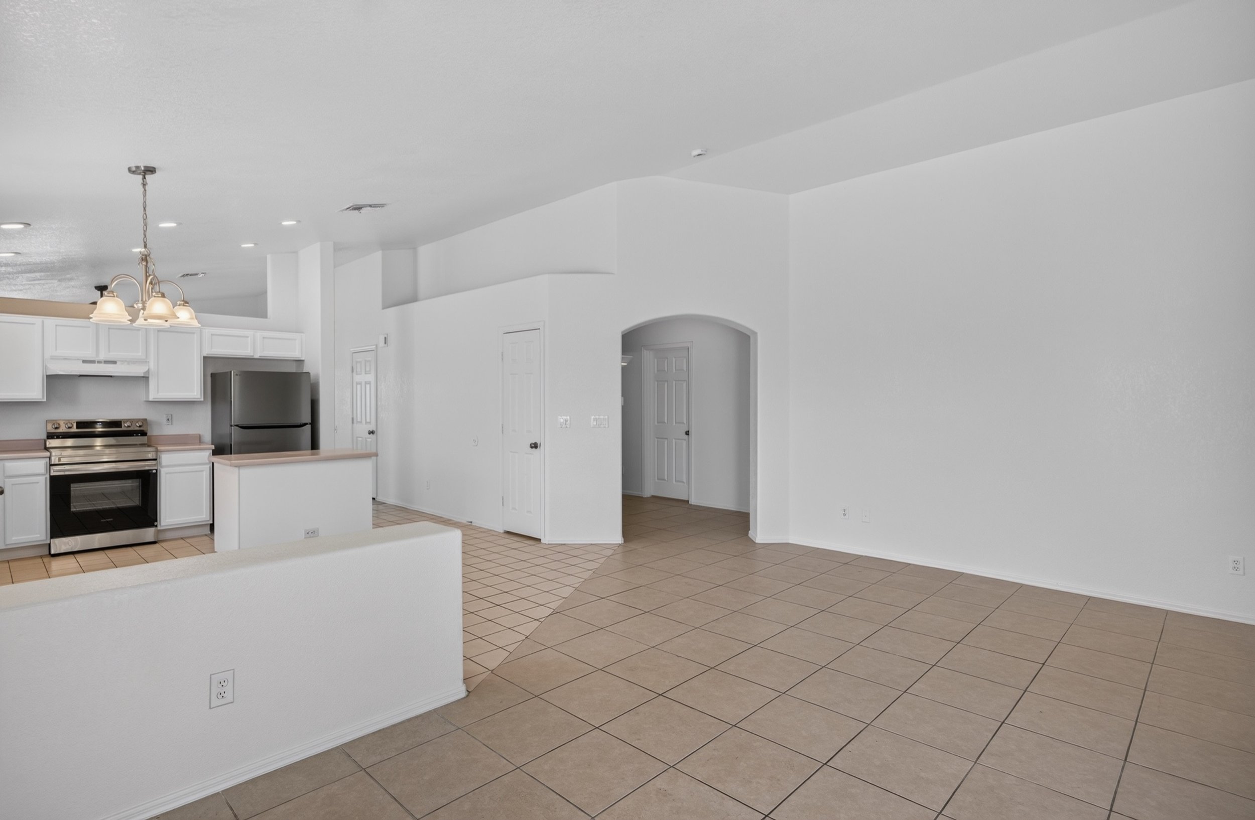 16 Family Room photo c.jpg