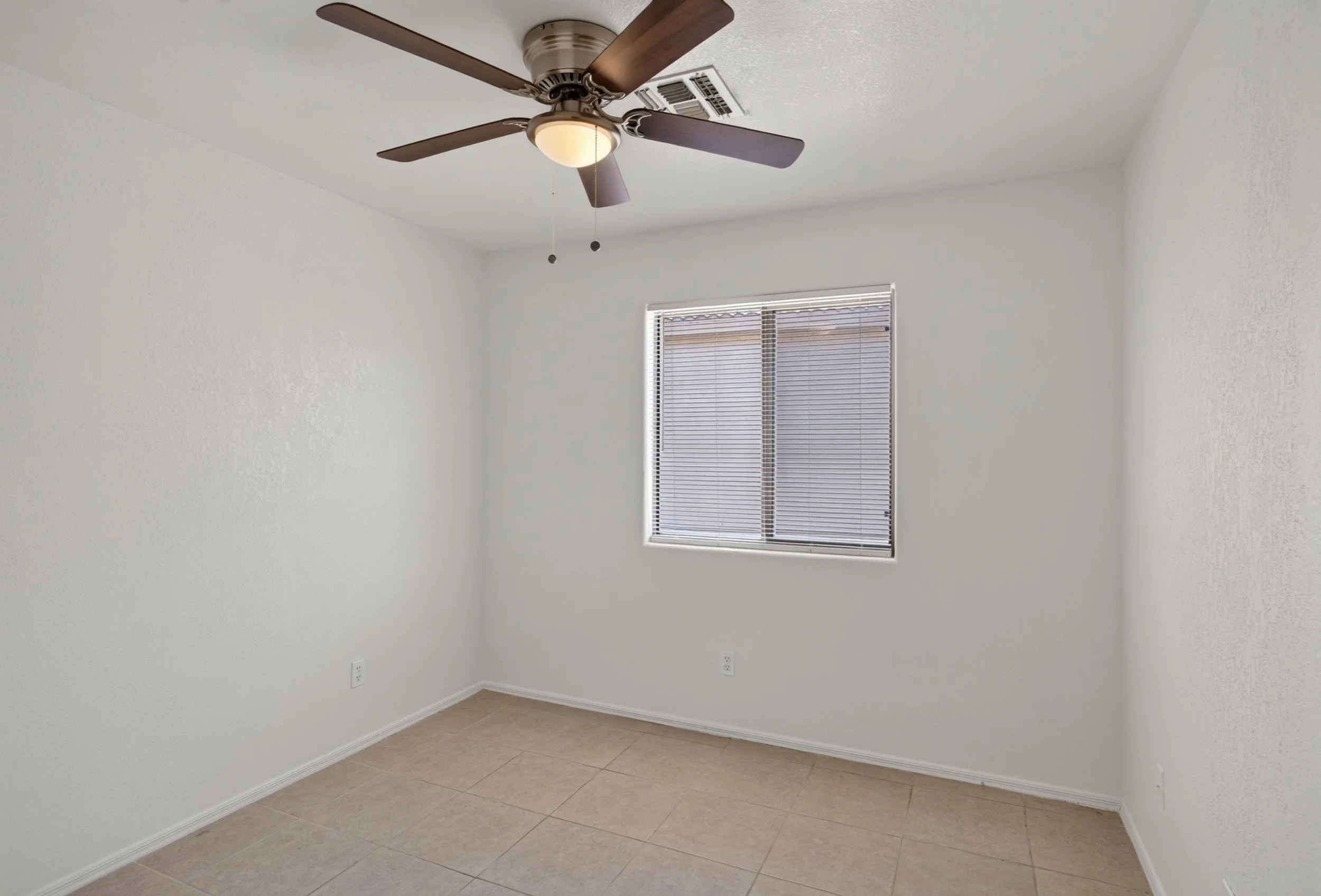 28 Bedroom 2 photo a.jpg