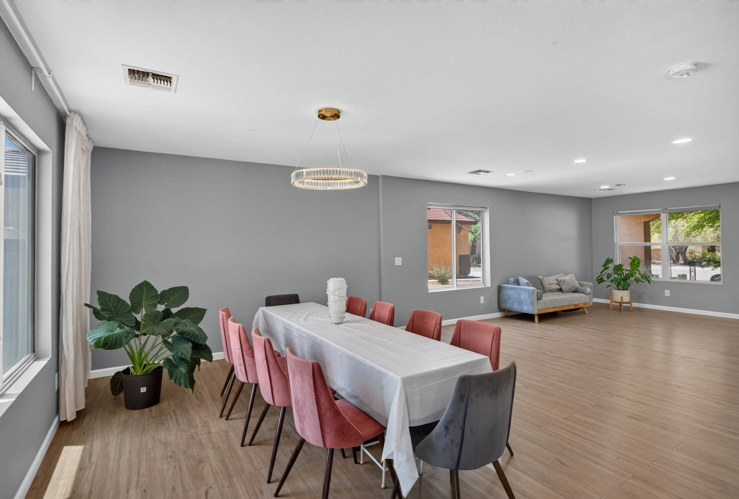 13 Dining photo a.jpg