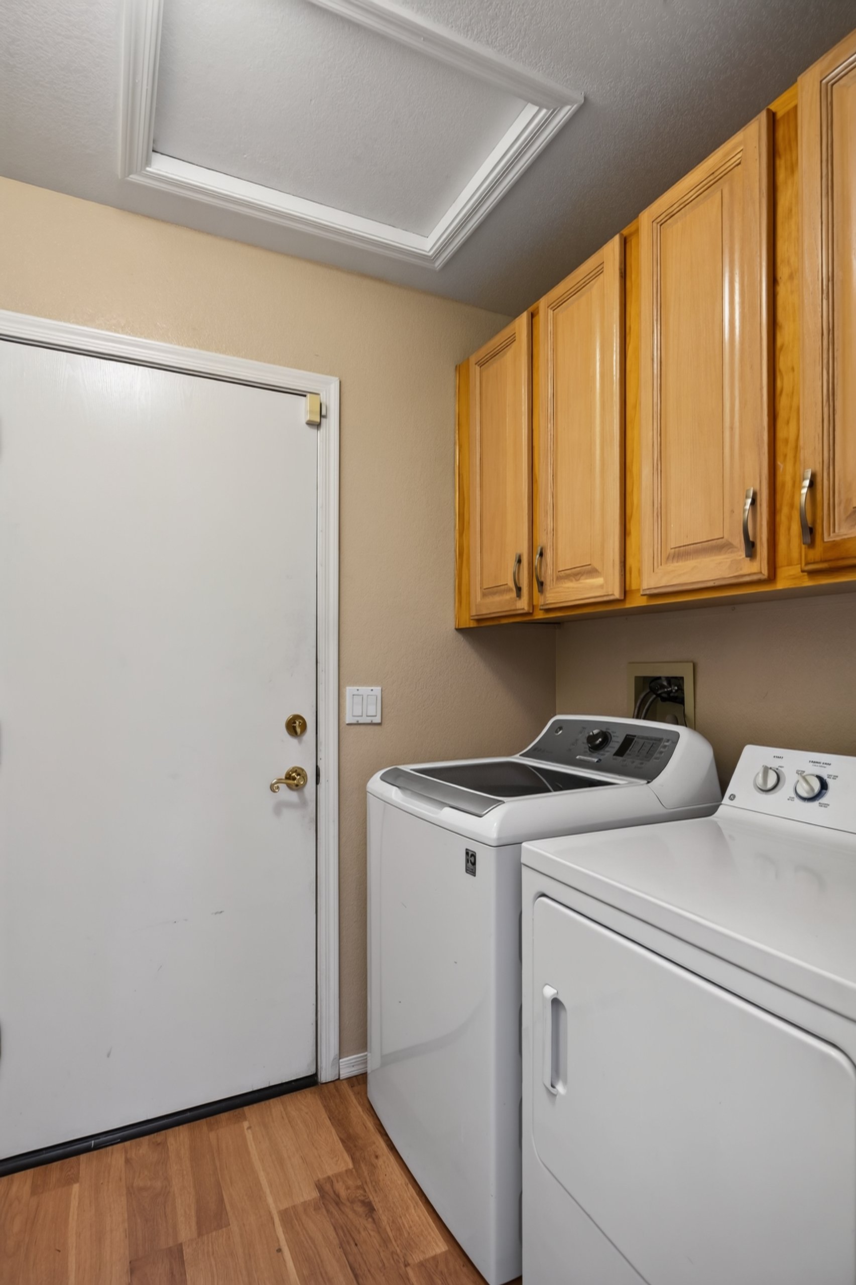 19 Laundry Room.jpg