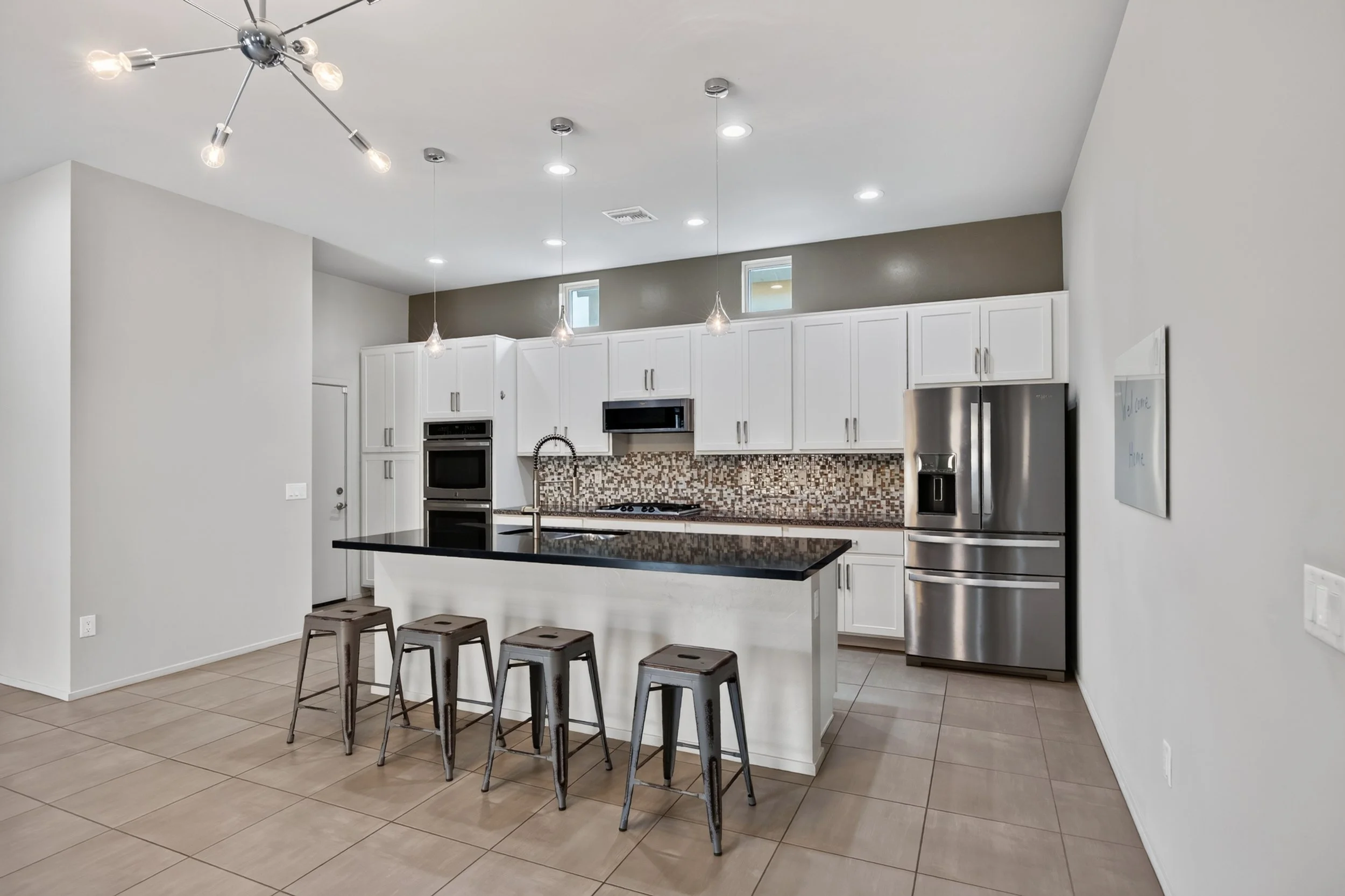12 Kitchen photo a.jpg