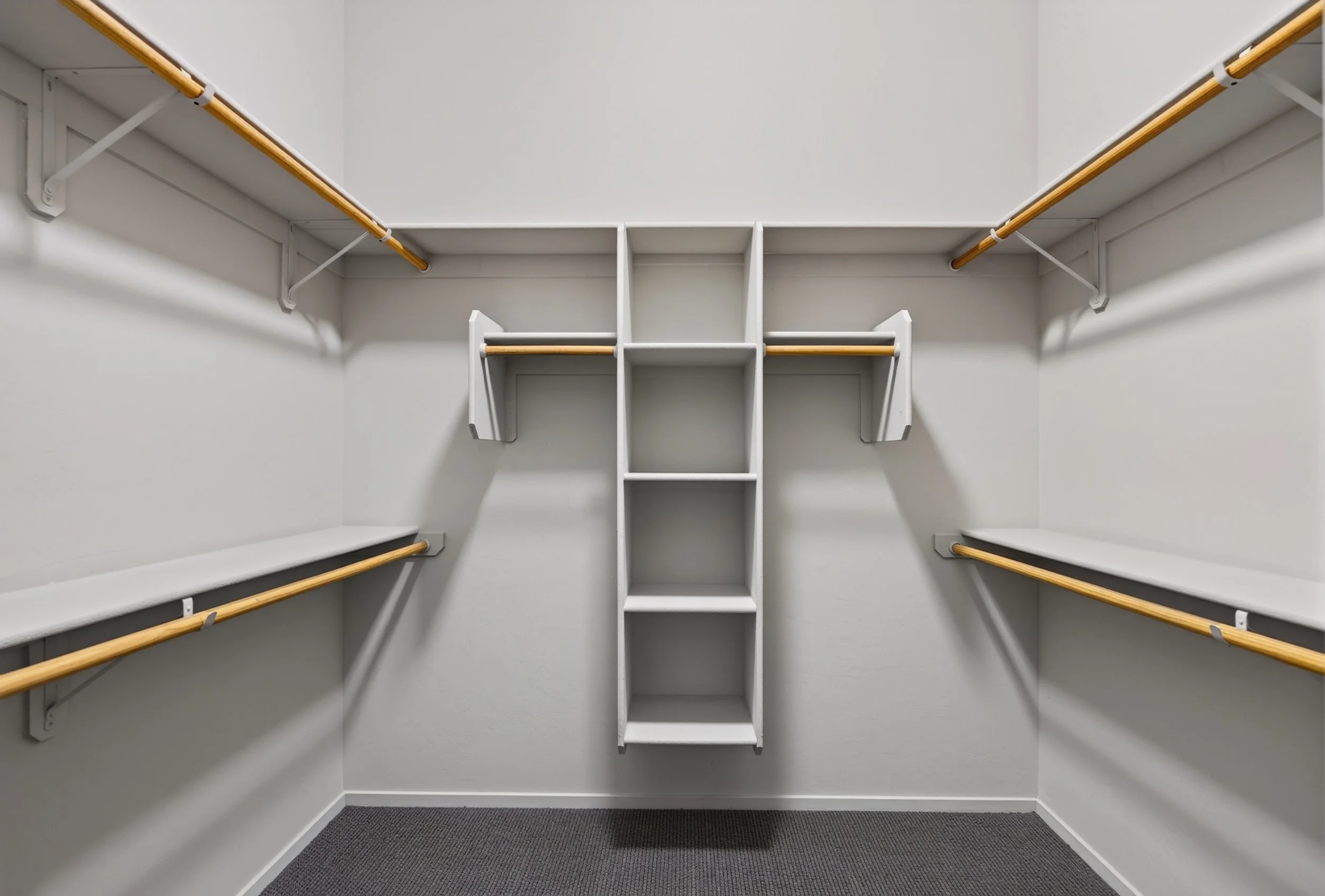 28 Main Bedroom Closet.jpg